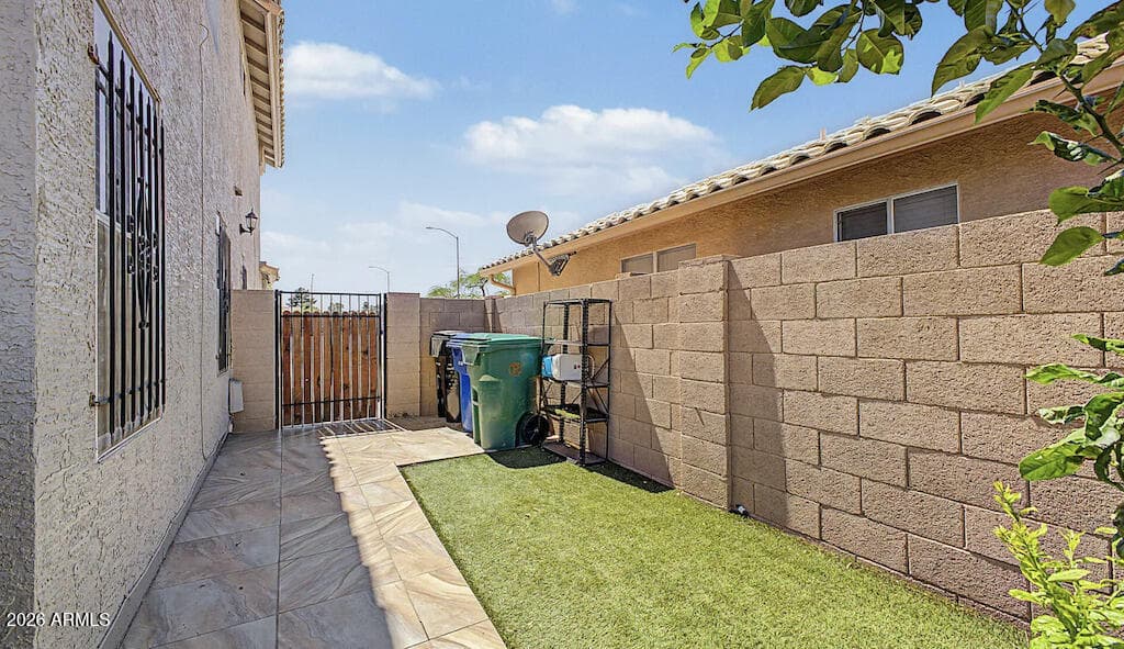 524 W NARANJA Avenue, Mesa, AZ 85210 — photo 24 of 28