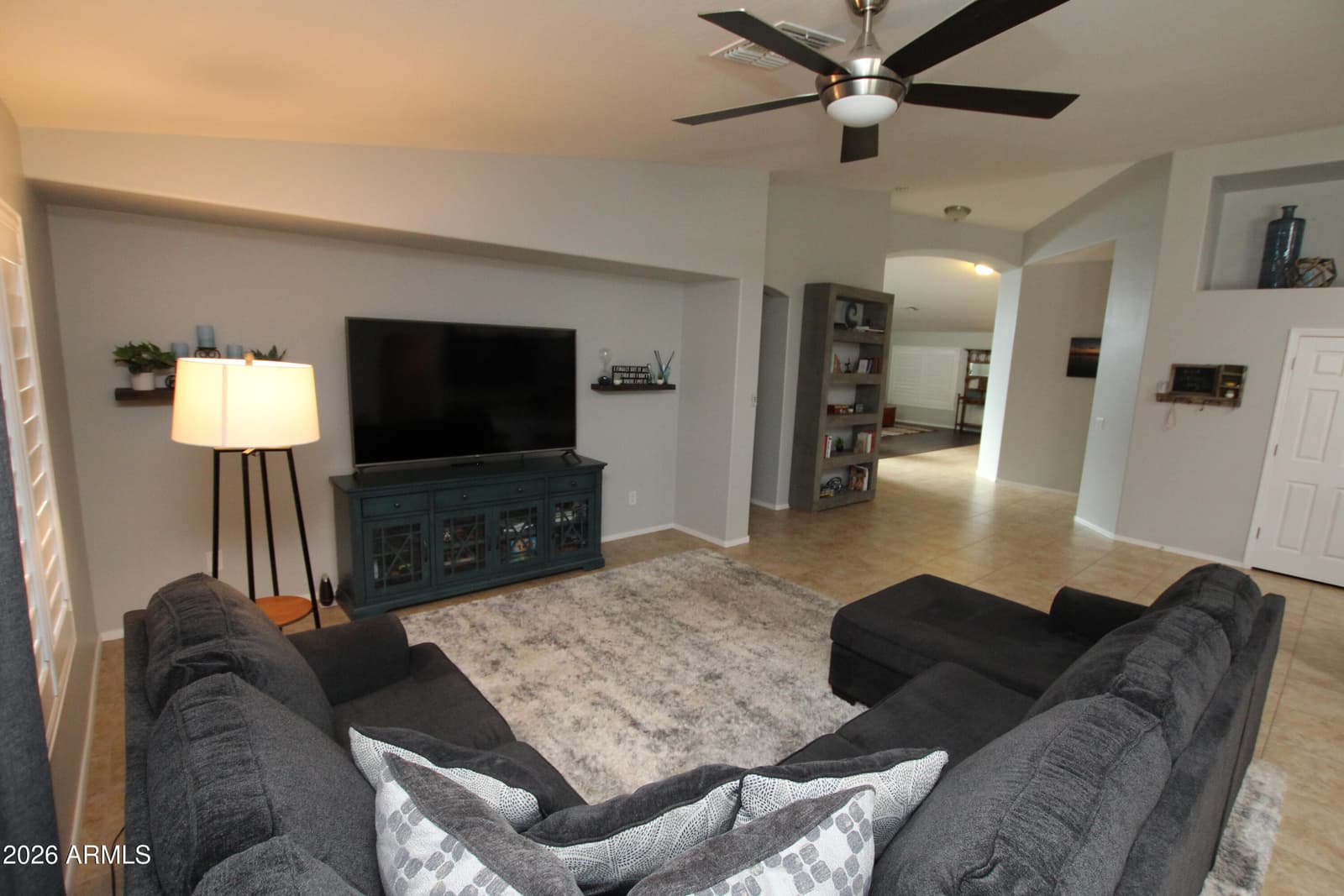 7621 W PECK Drive, Glendale, AZ 85303 — photo 20 of 52