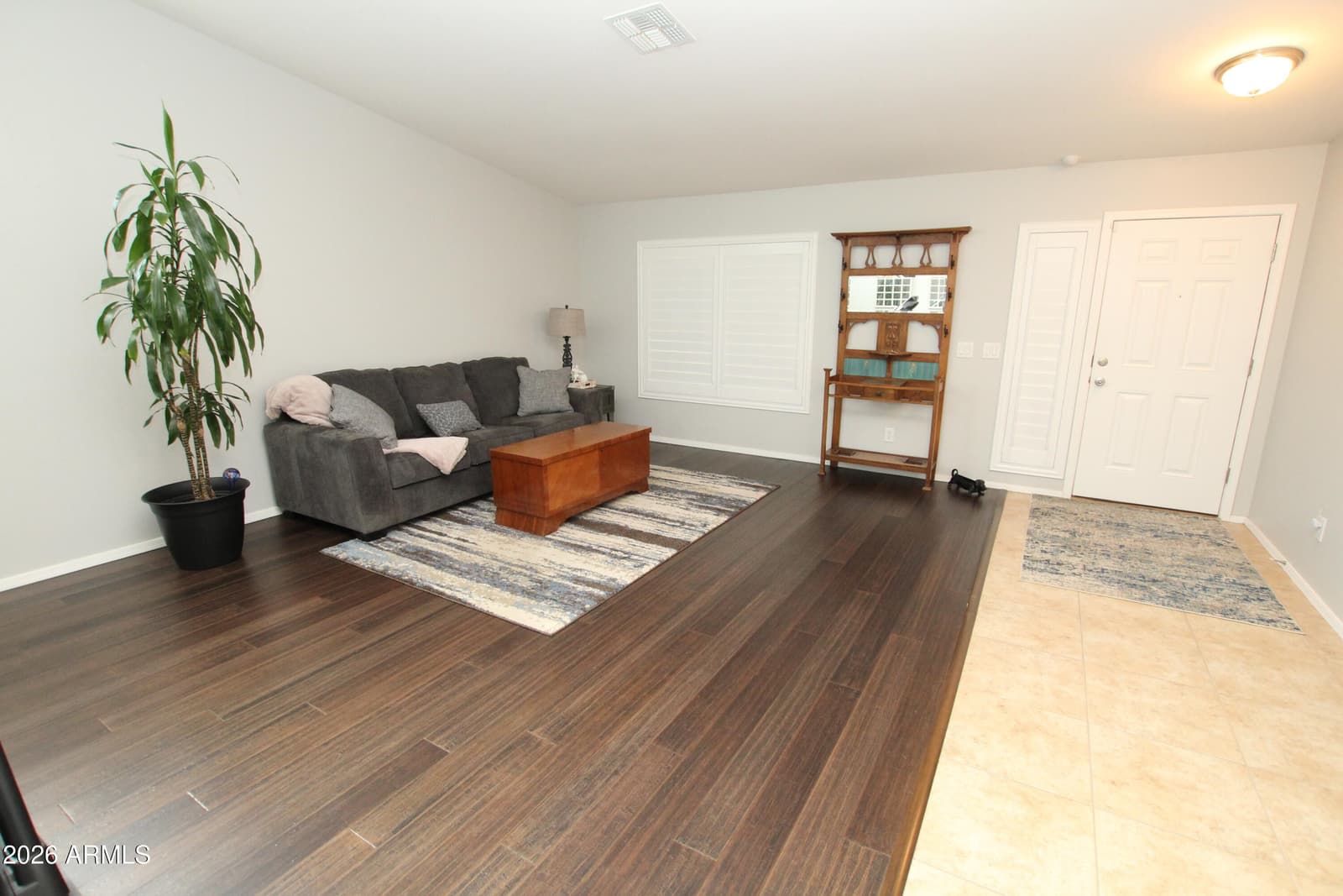 7621 W PECK Drive, Glendale, AZ 85303 — photo 5 of 52