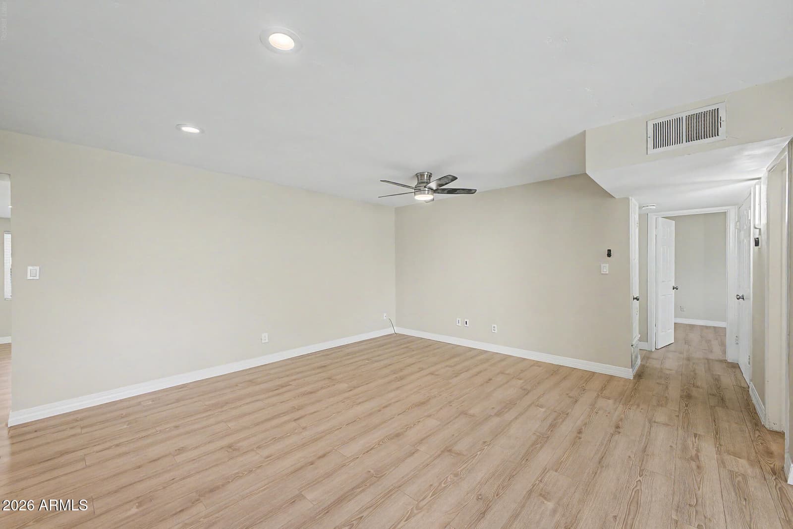 7719 N 17TH Avenue, Phoenix, AZ 85021 — photo 6 of 25
