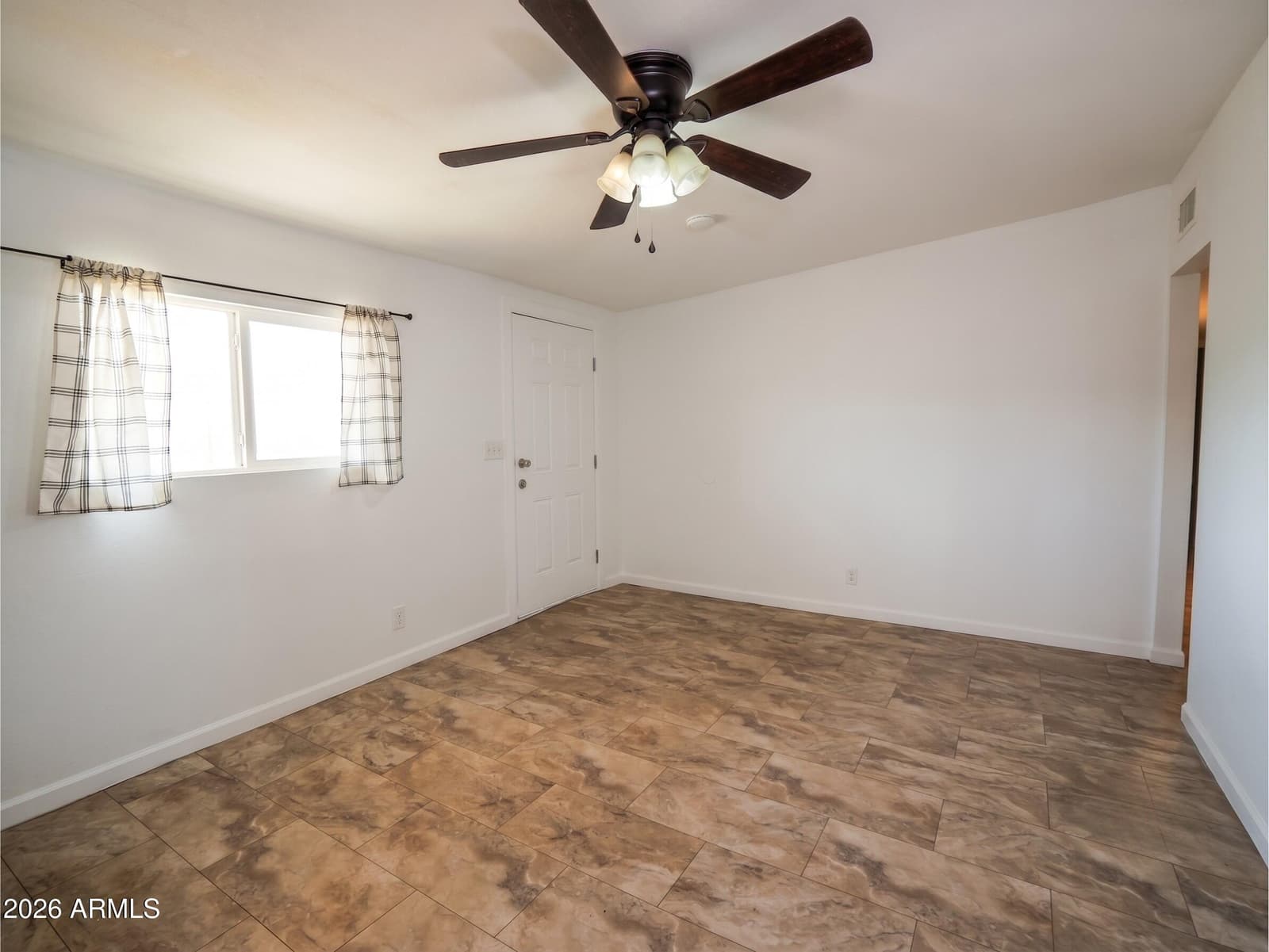 742 W BROADWAY Road, Phoenix, AZ 85041 — photo 4 of 19