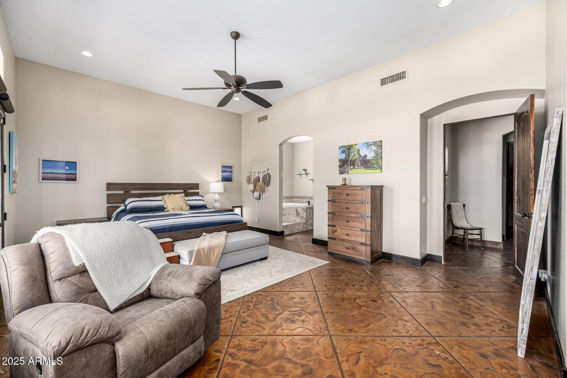 750 W ZION Lane, San Tan Valley, AZ 85143 — photo 15 of 58