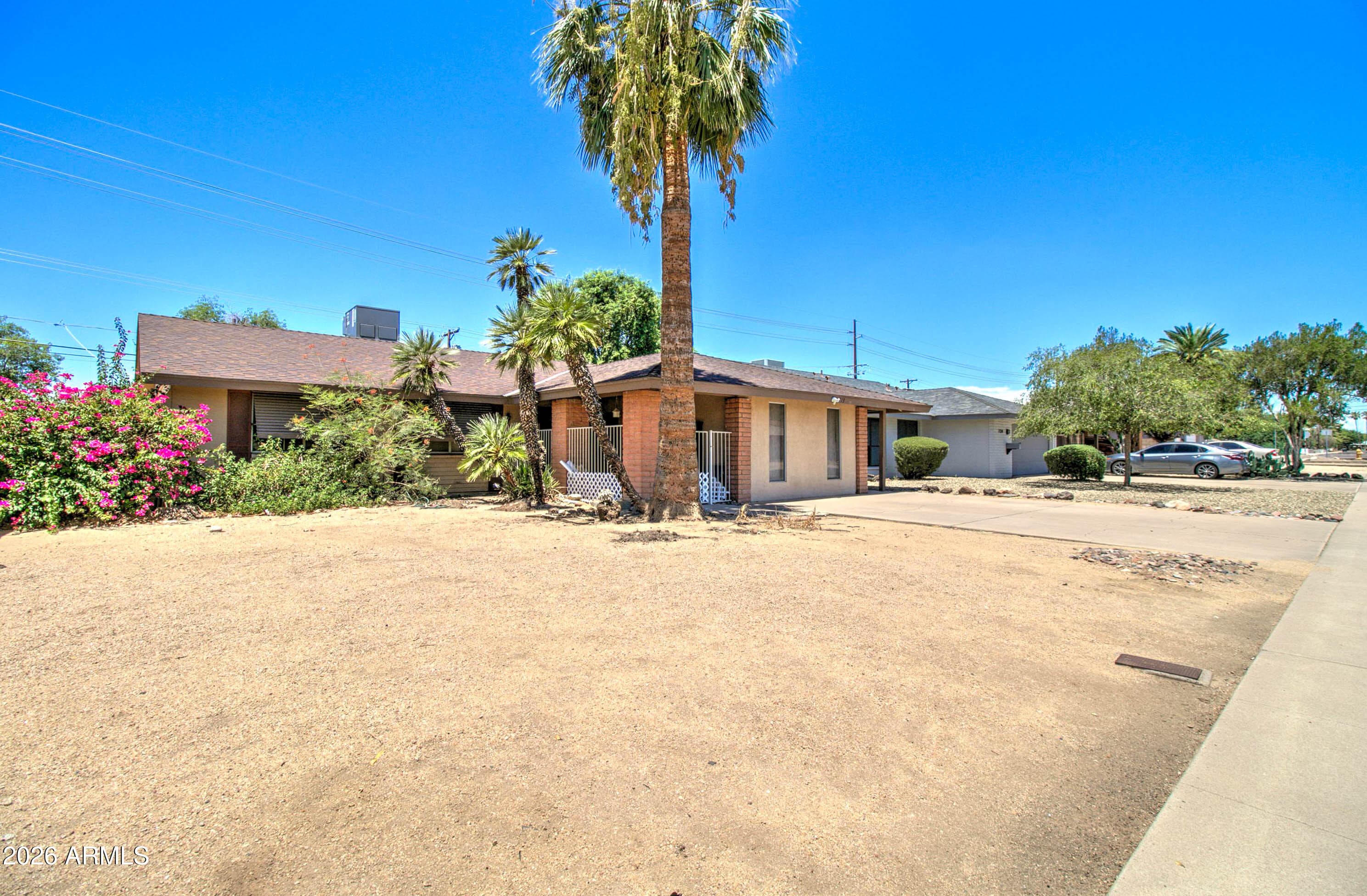 7130 N 23RD Avenue, Phoenix, AZ 85021 — photo 3 of 40