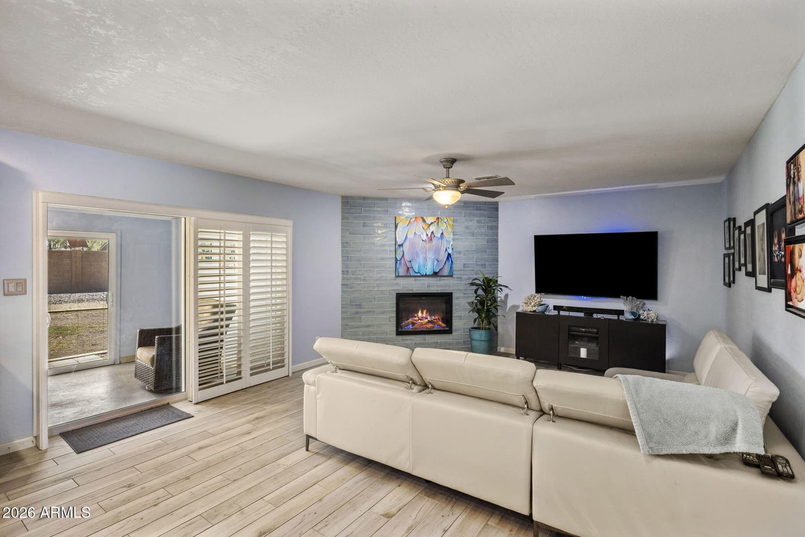 417 E BECK Lane, Phoenix, AZ 85022 — photo 12 of 30