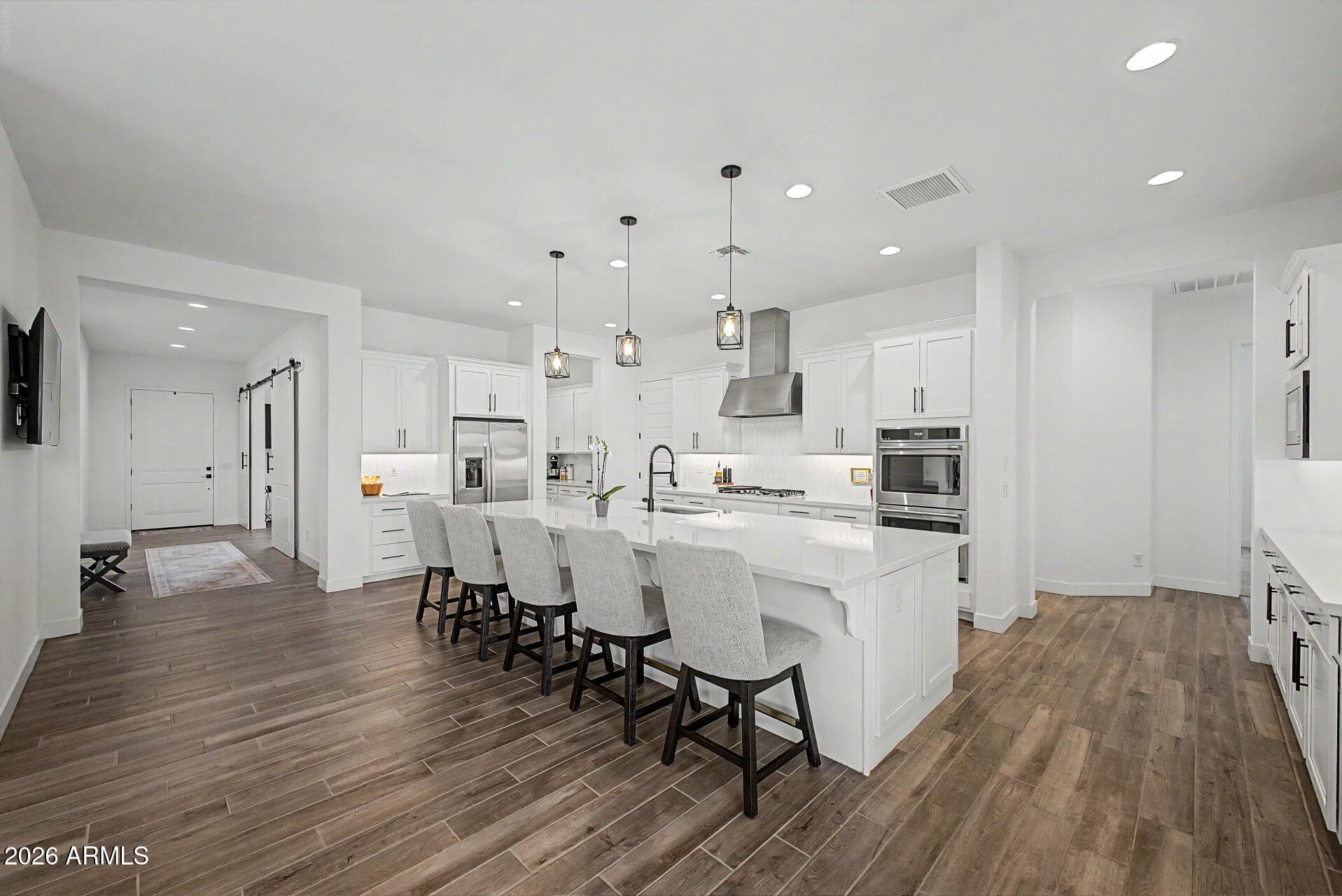 8432 W SOLANO Drive, Glendale, AZ 85305 — photo 5 of 45