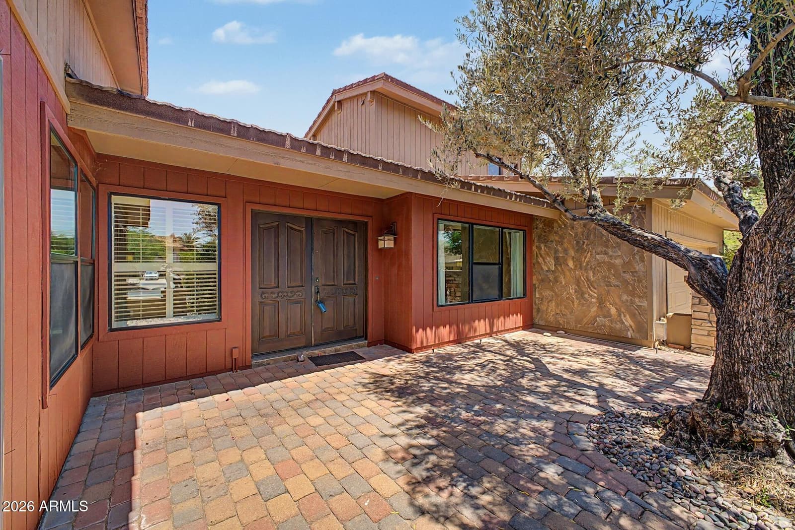 2356 E CHERYL Drive, Phoenix, AZ 85028 — photo 9 of 59