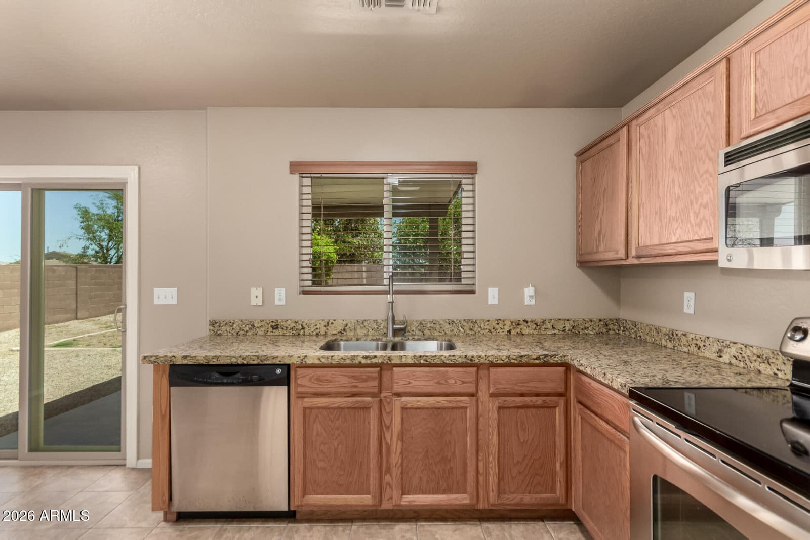 7917 W NAPOLI Street, Phoenix, AZ 85043 — photo 3 of 16