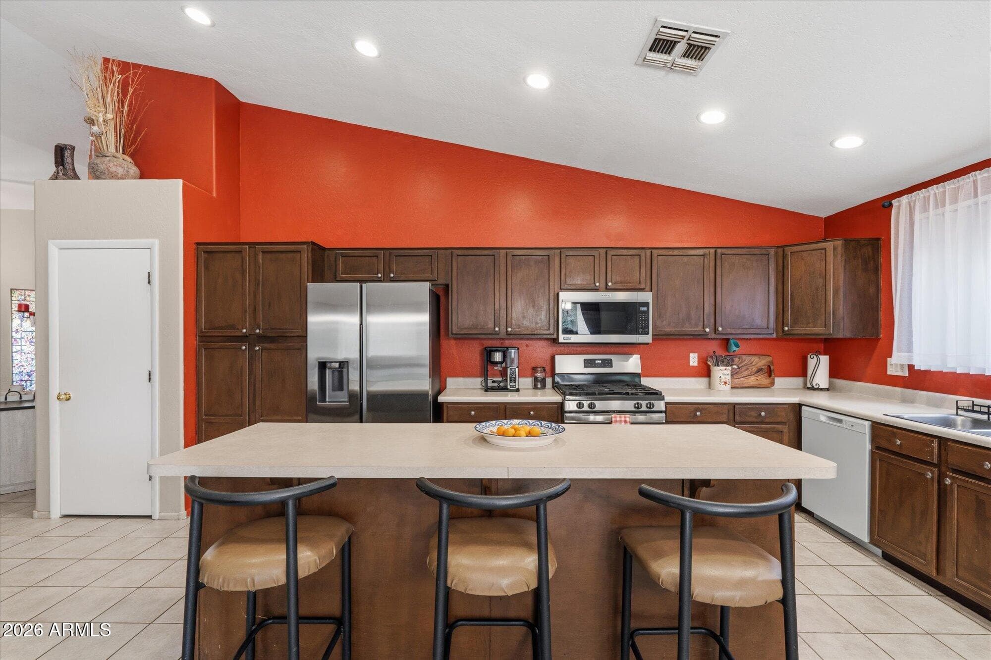 8830 W SALTER Drive, Peoria, AZ 85382 — photo 13 of 30