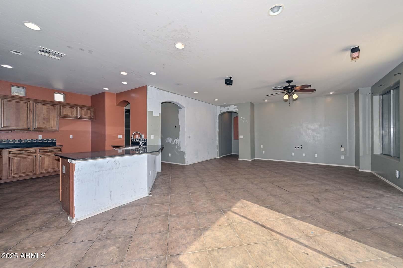 3025 W VIA DE PEDRO MIGUEL, Phoenix, AZ 85086 — photo 17 of 65