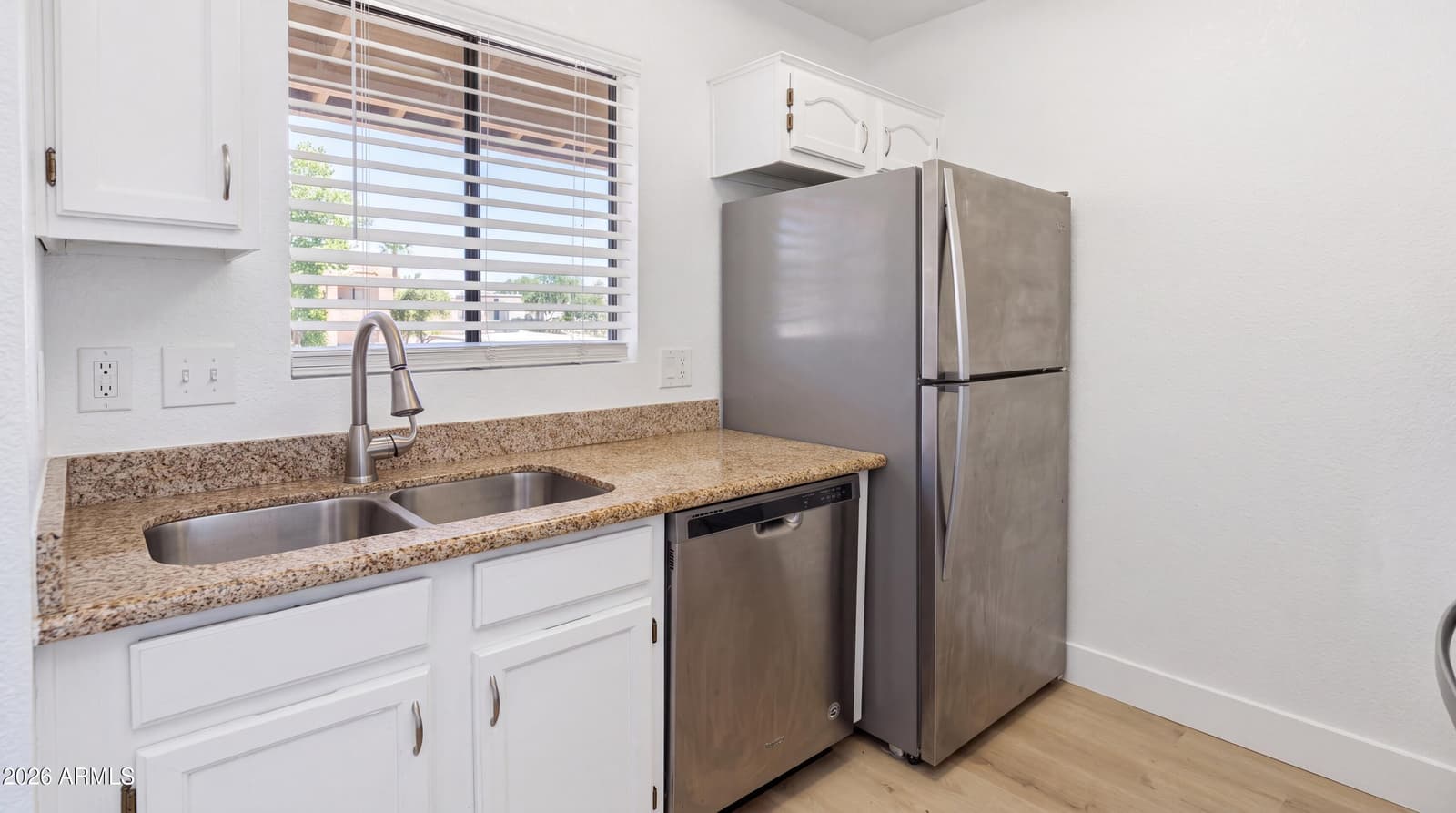 11666 N 28TH Drive 215, Phoenix, AZ 85029 — photo 3 of 14