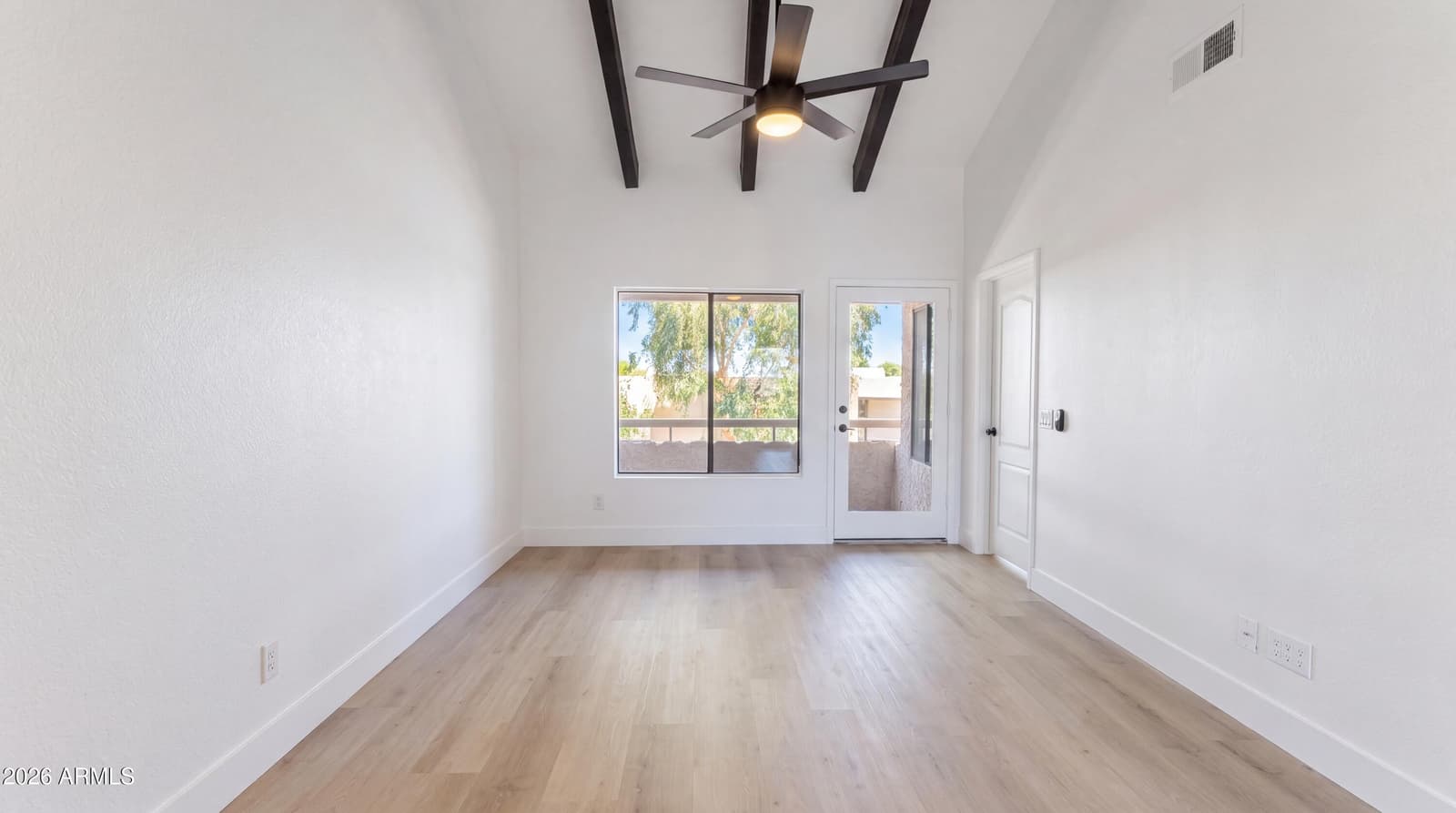 11666 N 28TH Drive 215, Phoenix, AZ 85029 — photo 5 of 14