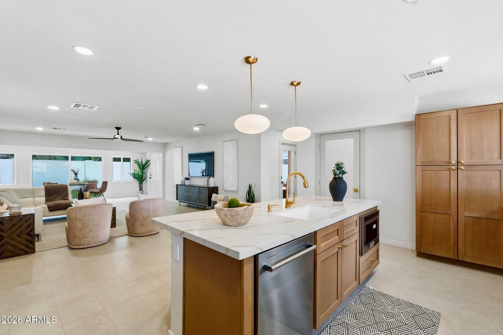 524 W HARMONT Drive, Phoenix, AZ 85021 — photo 15 of 46