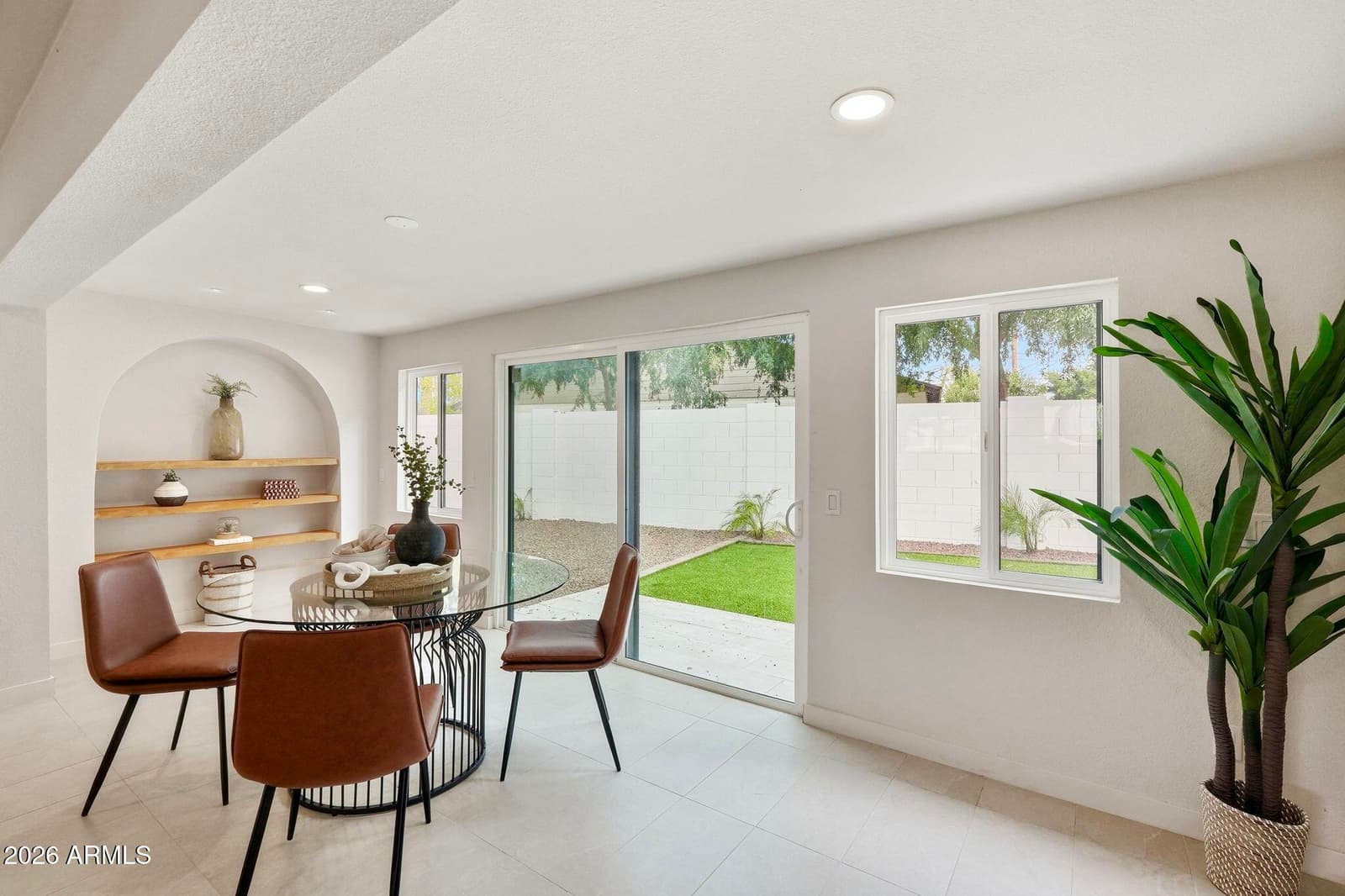 524 W HARMONT Drive, Phoenix, AZ 85021 — photo 18 of 46