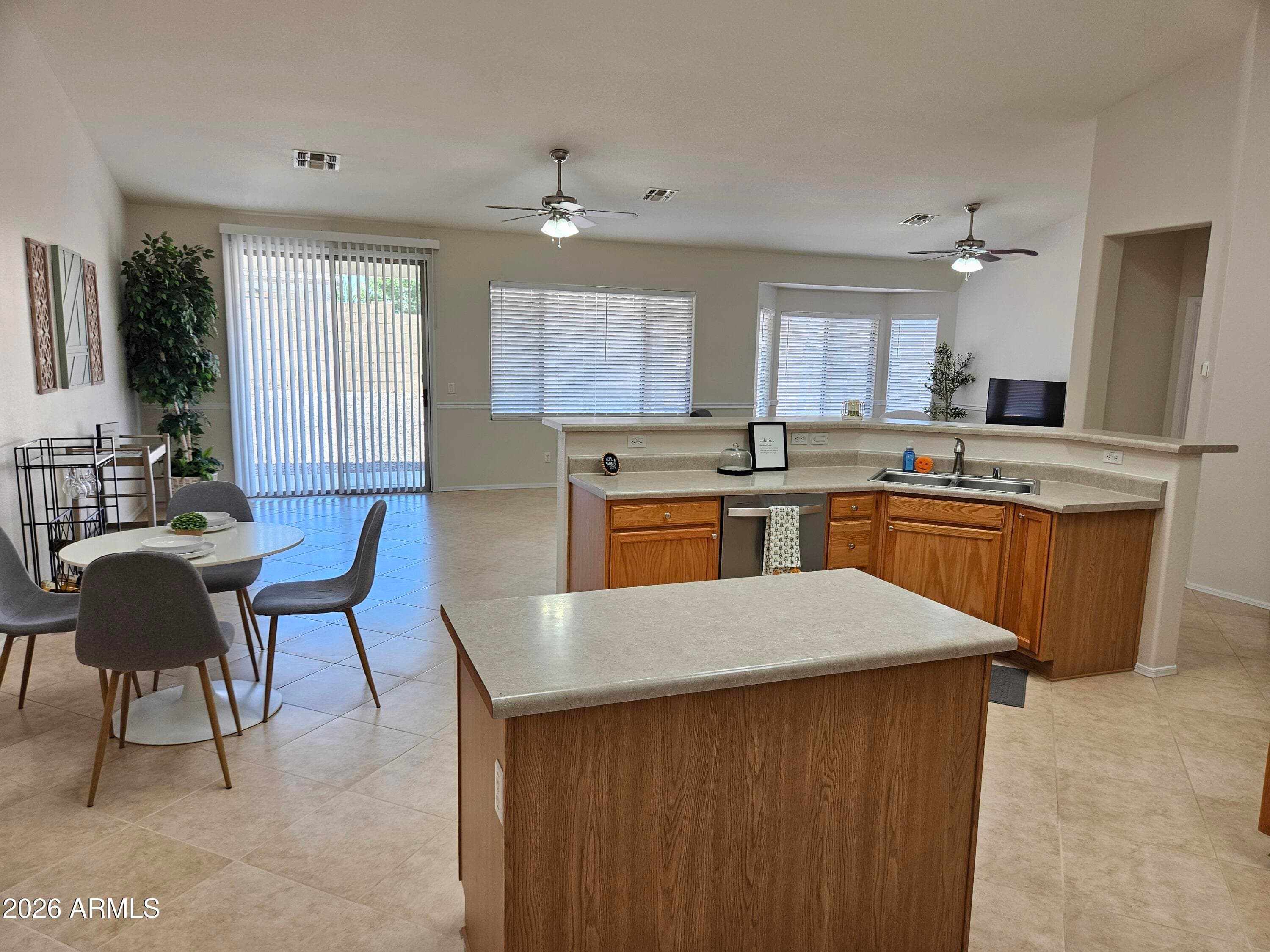 12906 W SURREY Avenue, El Mirage, AZ 85335 — photo 10 of 32