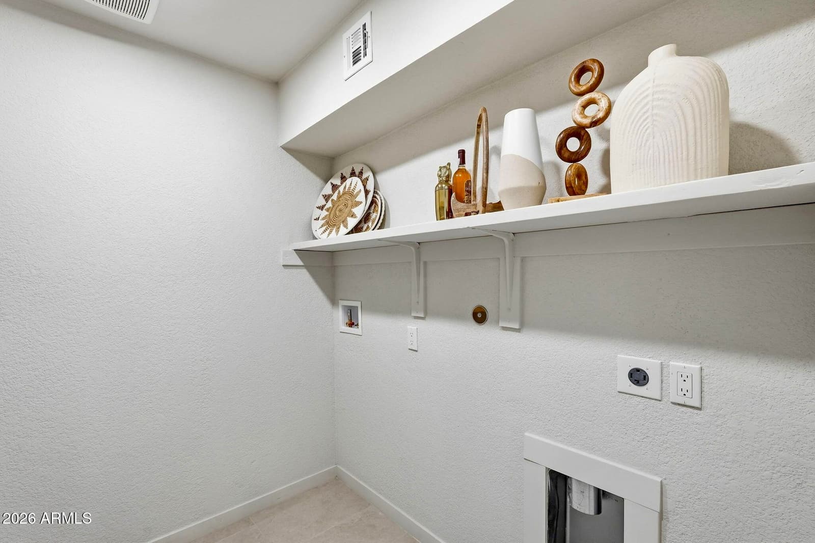 524 W HARMONT Drive, Phoenix, AZ 85021 — photo 17 of 46