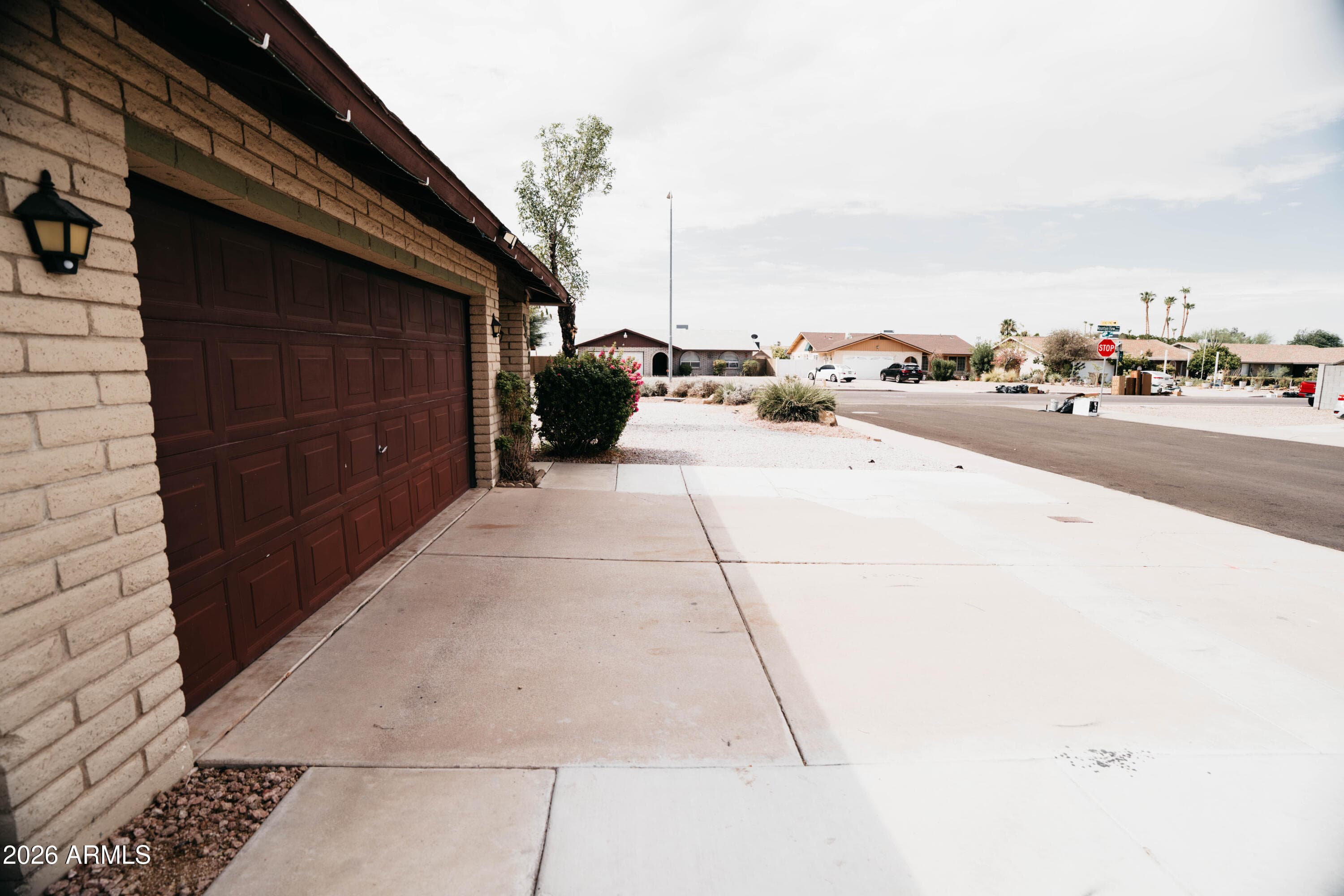9801 N 49th Lane, Glendale, AZ 85302 — photo 3 of 32