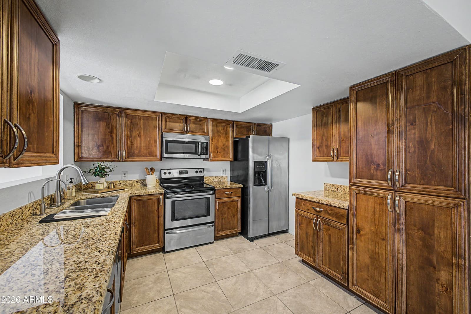 2657 E ISABELLA Avenue, Mesa, AZ 85204 — photo 9 of 20