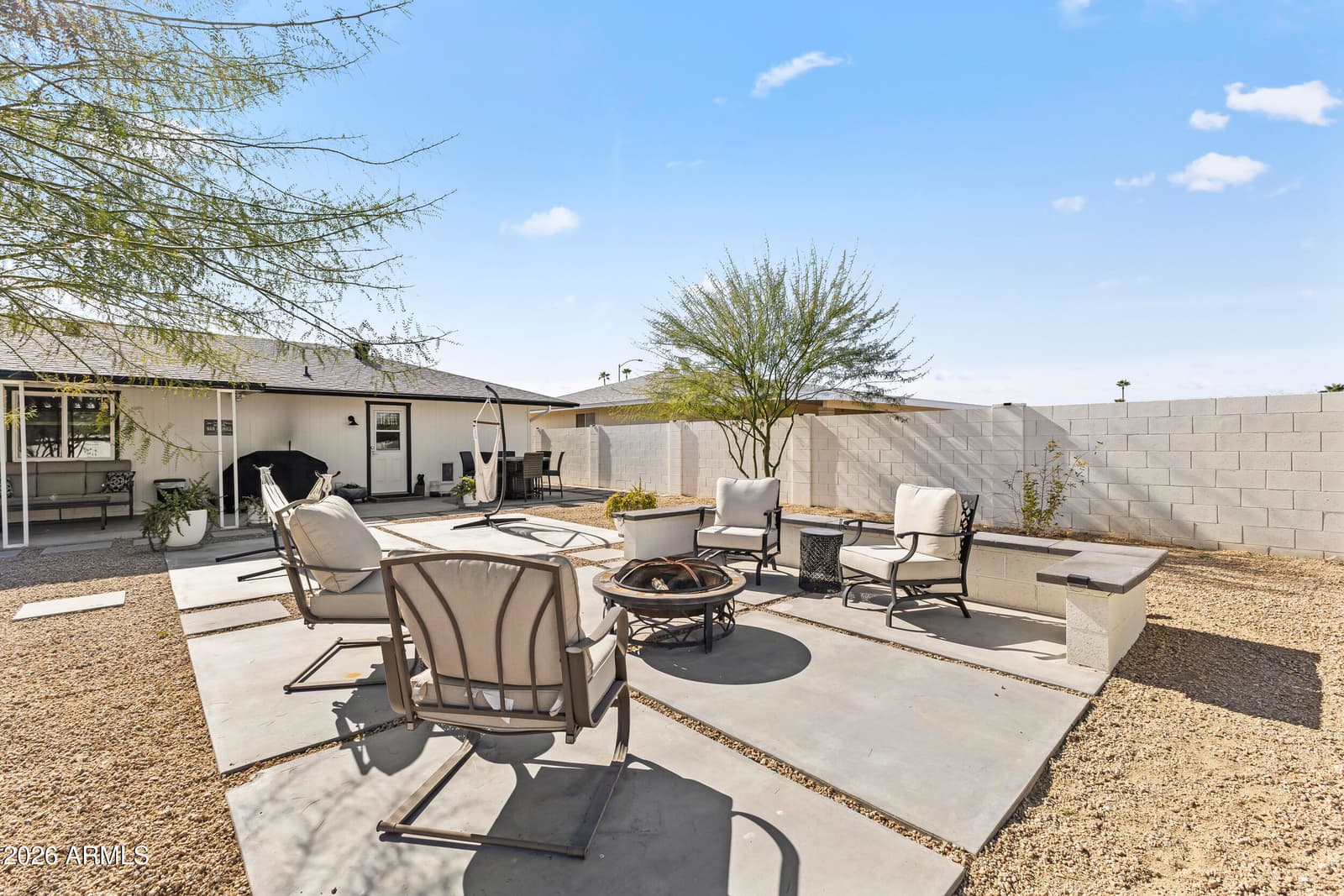10132 W OAK RIDGE Drive, Sun City, AZ 85351 — photo 25 of 40