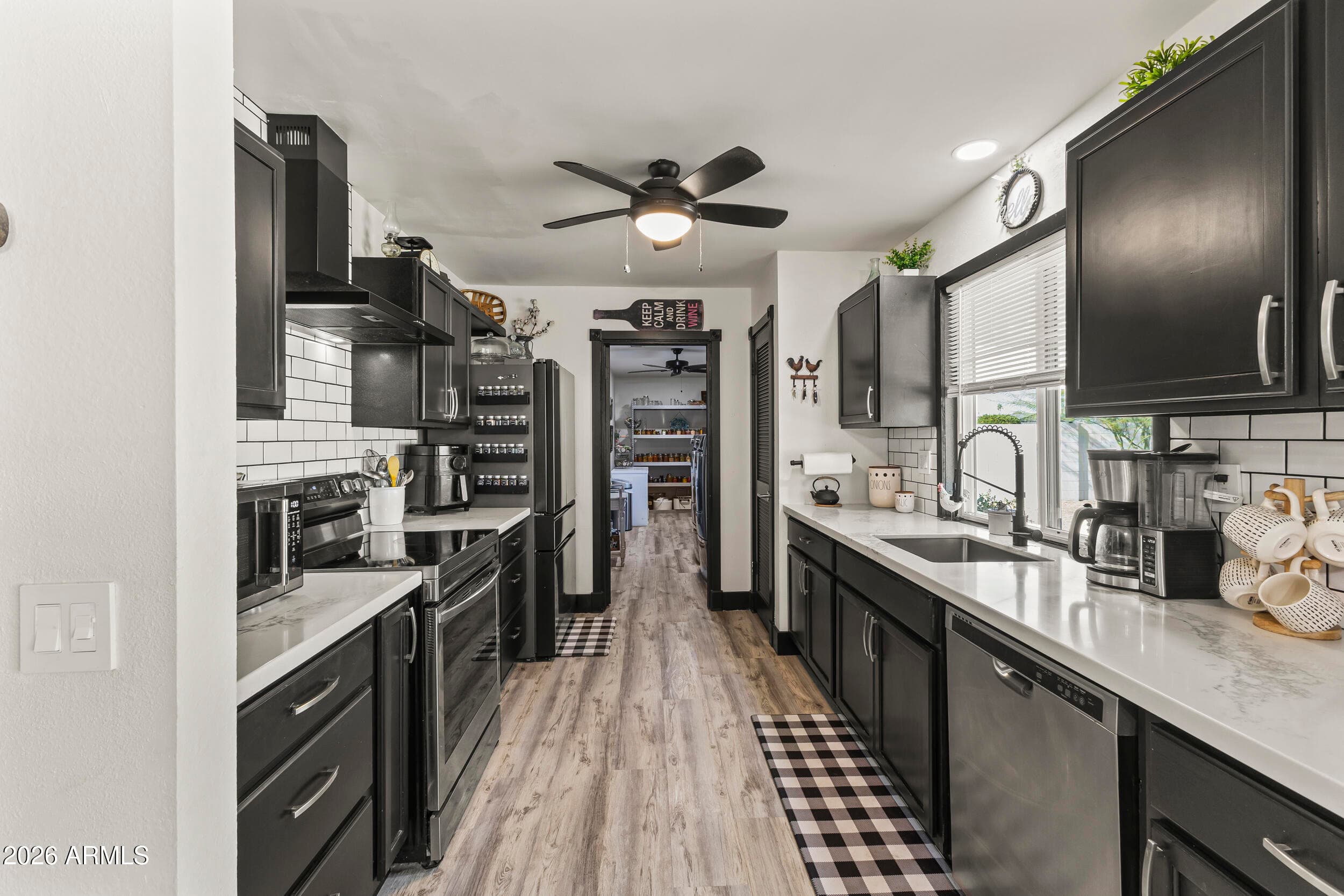 10132 W OAK RIDGE Drive, Sun City, AZ 85351 — photo 12 of 40