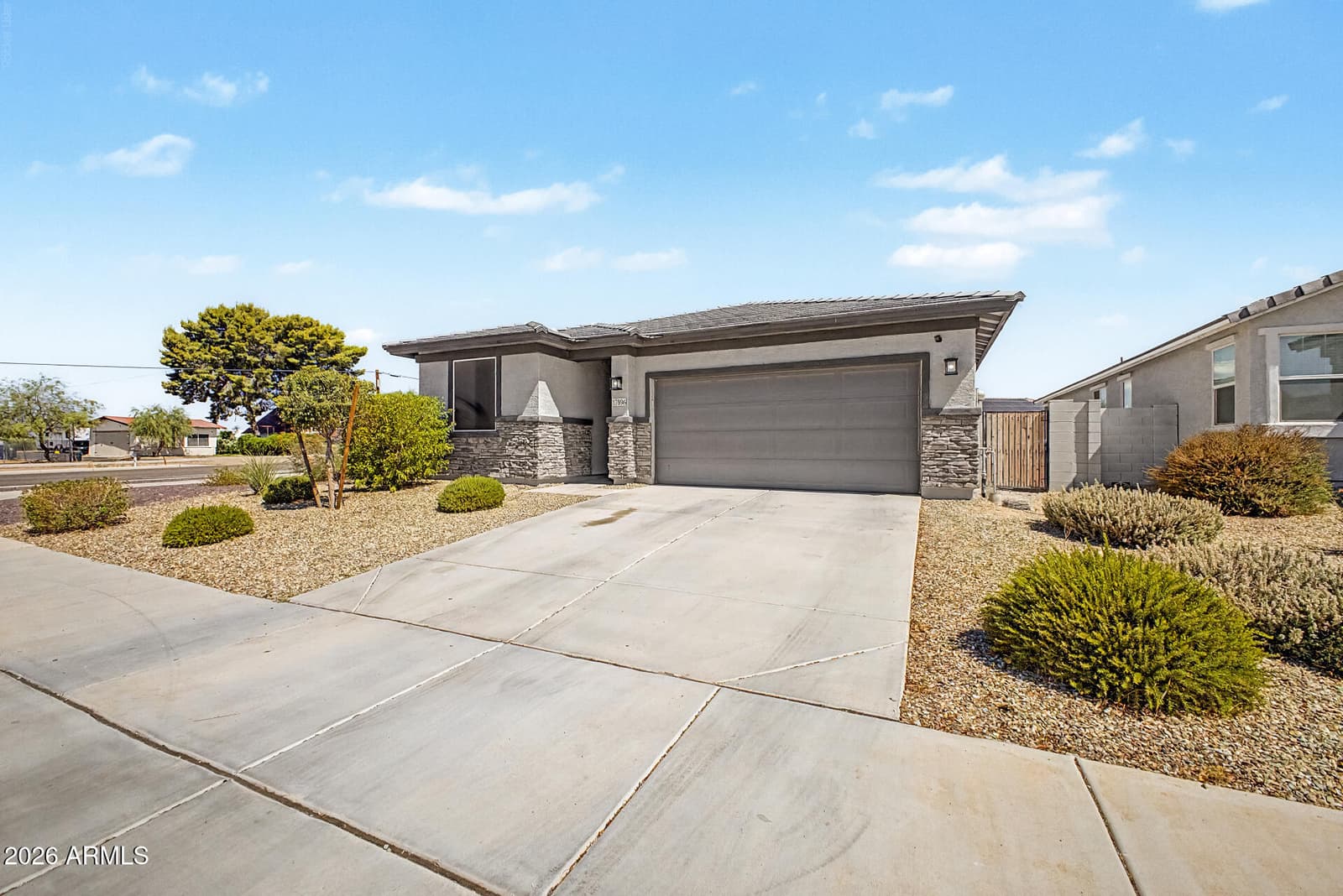 17896 W DALEY Lane, Surprise, AZ 85387 — photo 4 of 29