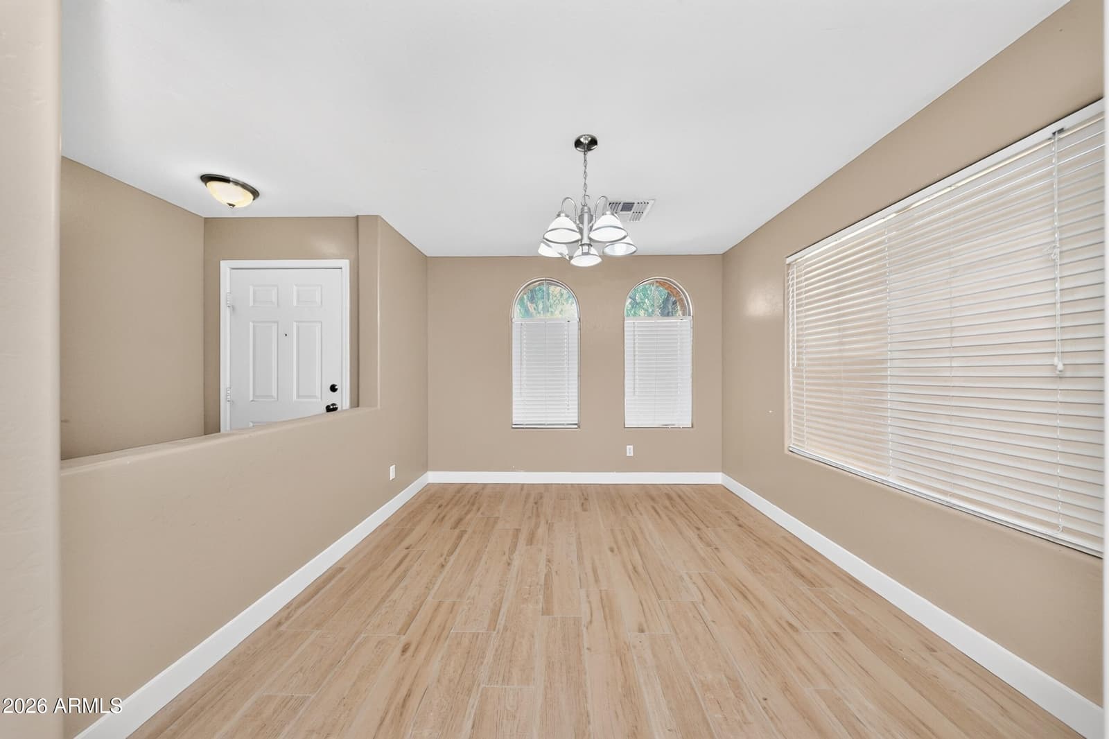 6632 S 18TH Drive, Phoenix, AZ 85041 — photo 3 of 34