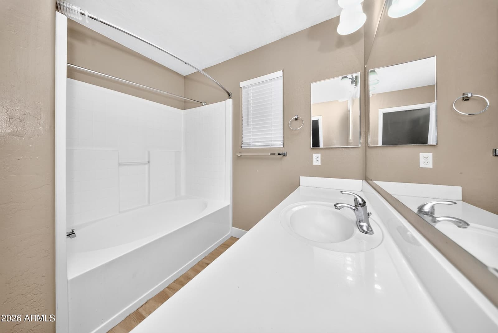 6632 S 18TH Drive, Phoenix, AZ 85041 — photo 16 of 34
