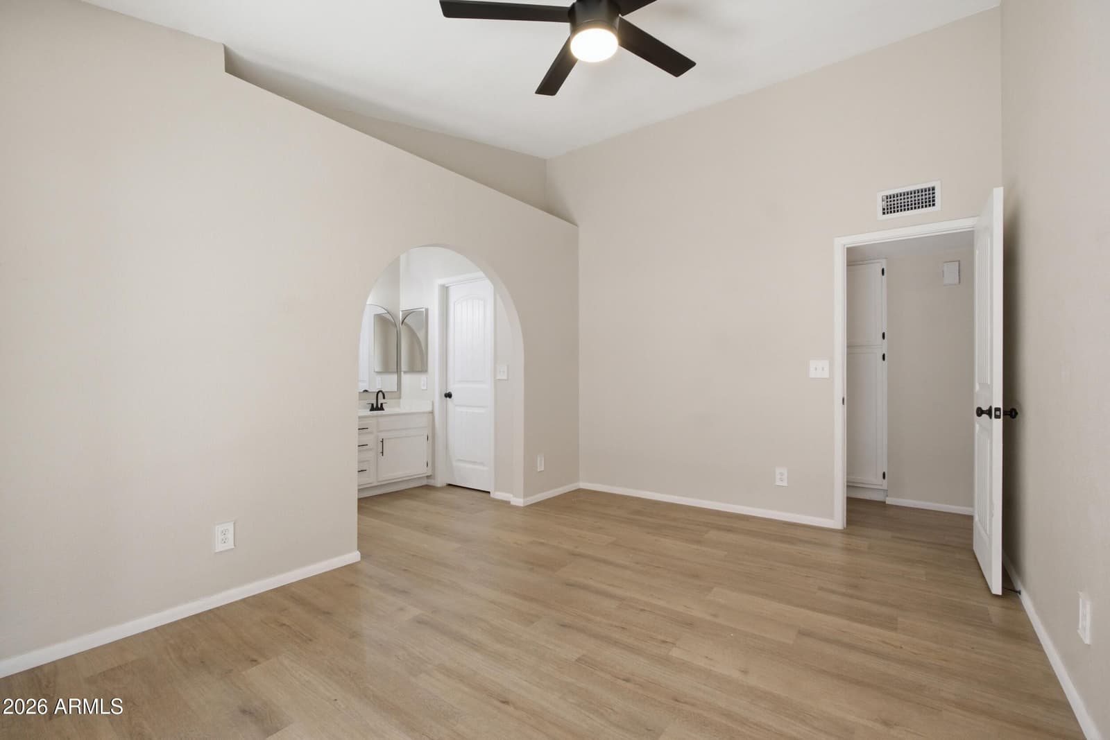 8520 W PALM Lane 1130, Phoenix, AZ 85037 — photo 12 of 37