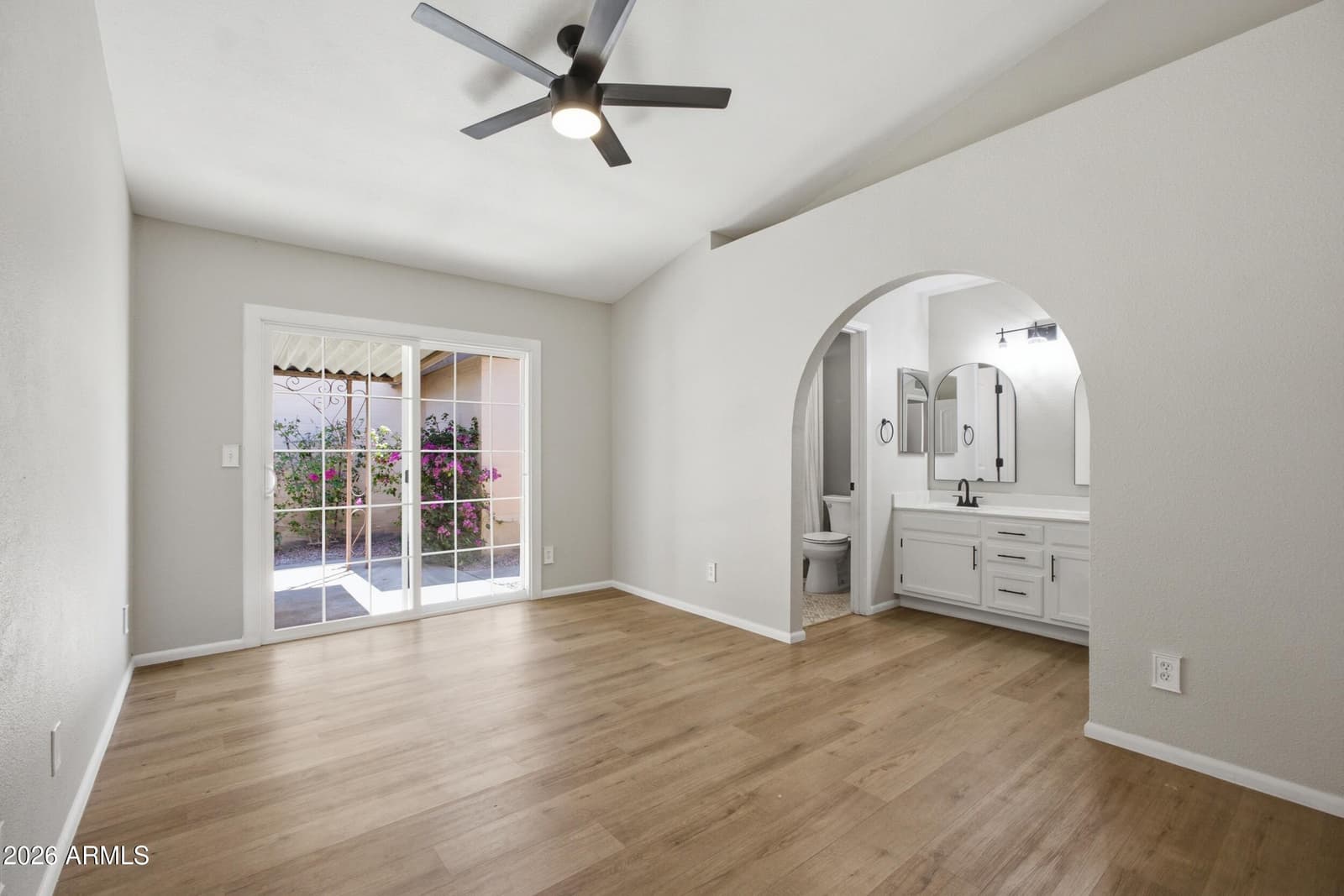 8520 W PALM Lane 1130, Phoenix, AZ 85037 — photo 11 of 37