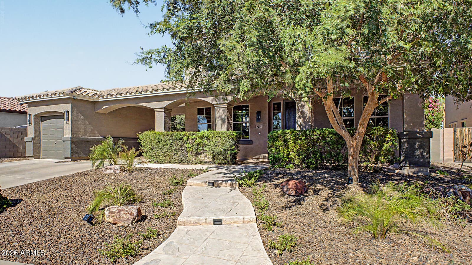 425 S CAMELLIA Drive, Chandler, AZ 85225 — photo 4 of 65