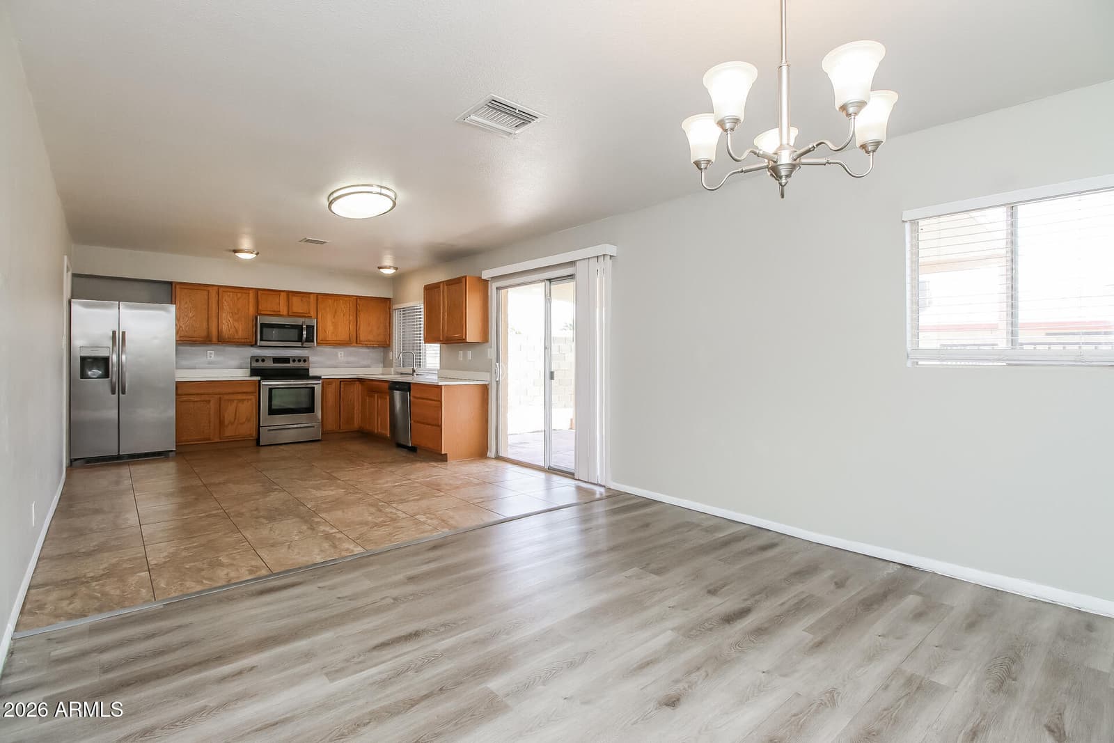 1121 W LAGUNA AZUL Avenue, Mesa, AZ 85210 — photo 5 of 21