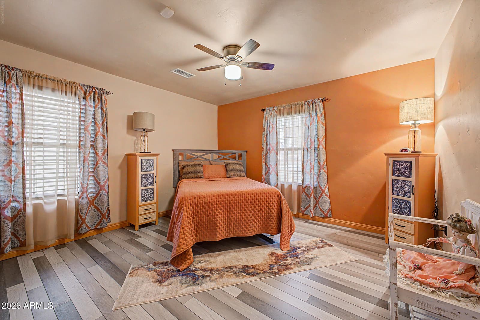 5402 W NORTHVIEW Avenue, Glendale, AZ 85301 — photo 12 of 36
