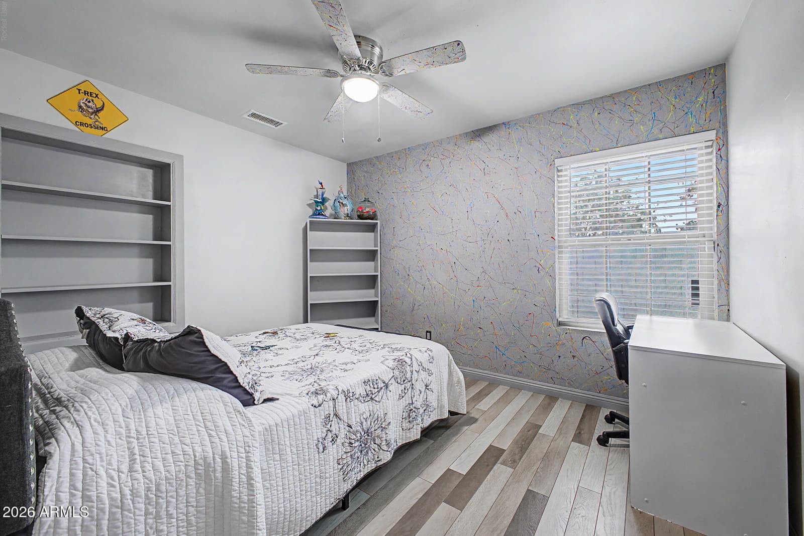 5402 W NORTHVIEW Avenue, Glendale, AZ 85301 — photo 13 of 36