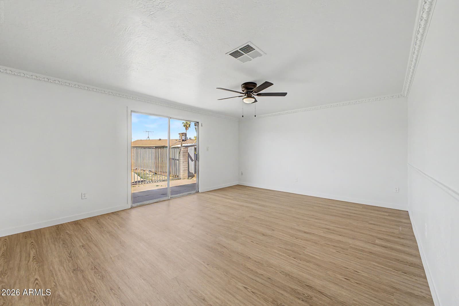 6142 W CYPRESS Street, Phoenix, AZ 85035 — photo 7 of 32
