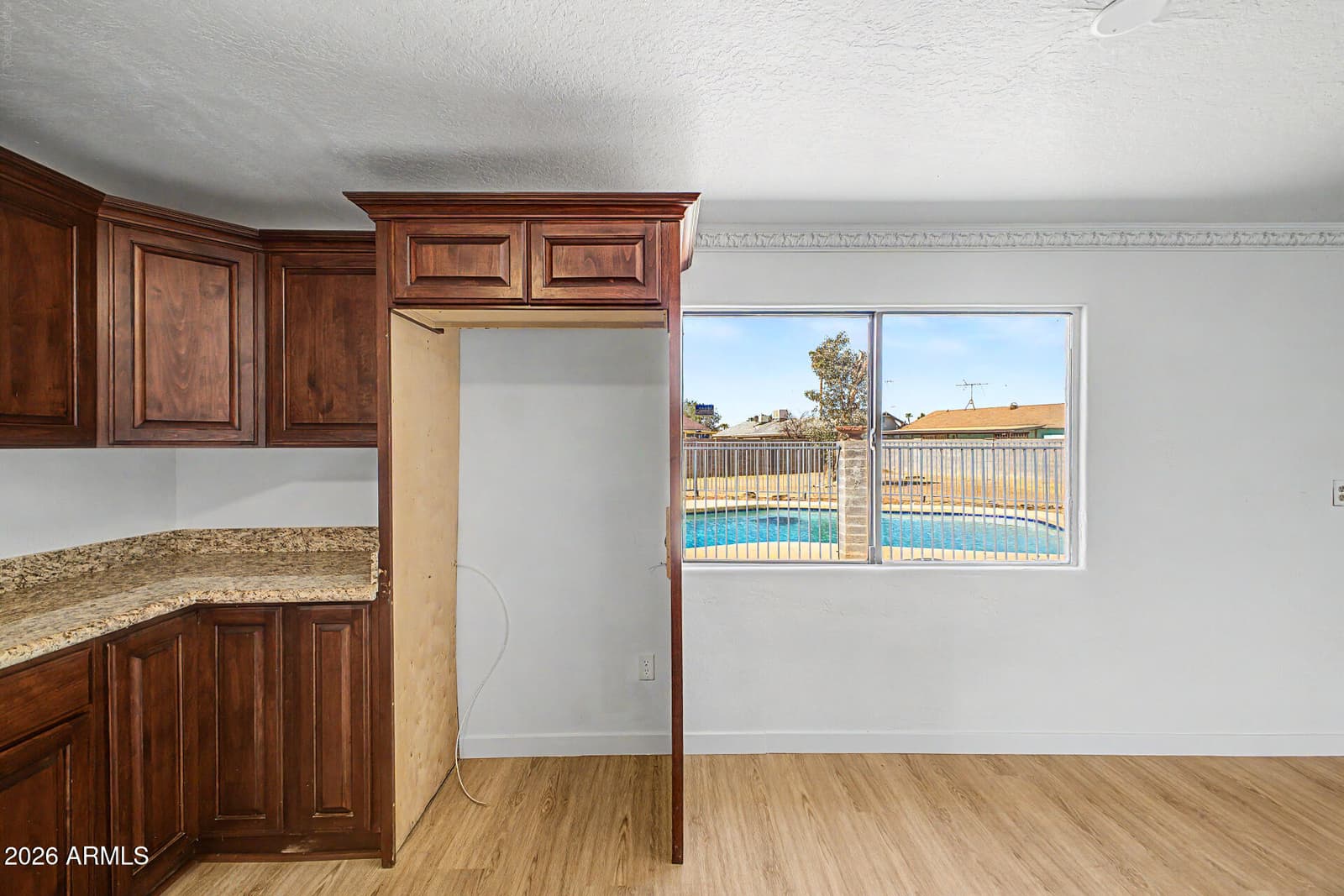 6142 W CYPRESS Street, Phoenix, AZ 85035 — photo 14 of 32