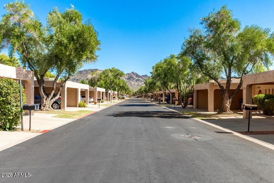1121 E COCHISE Drive, Phoenix, AZ 85020 — photo 36 of 37