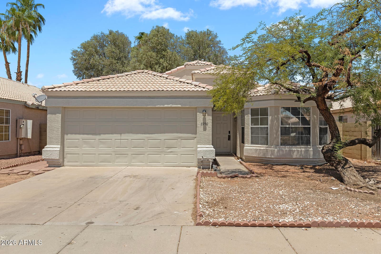8950 W HOLLY Street, Phoenix, AZ 85037 — photo 1 of 31