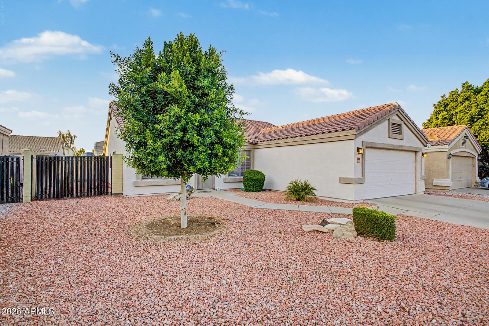 13022 W CROCUS Drive, El Mirage, AZ 85335 — photo 4 of 22
