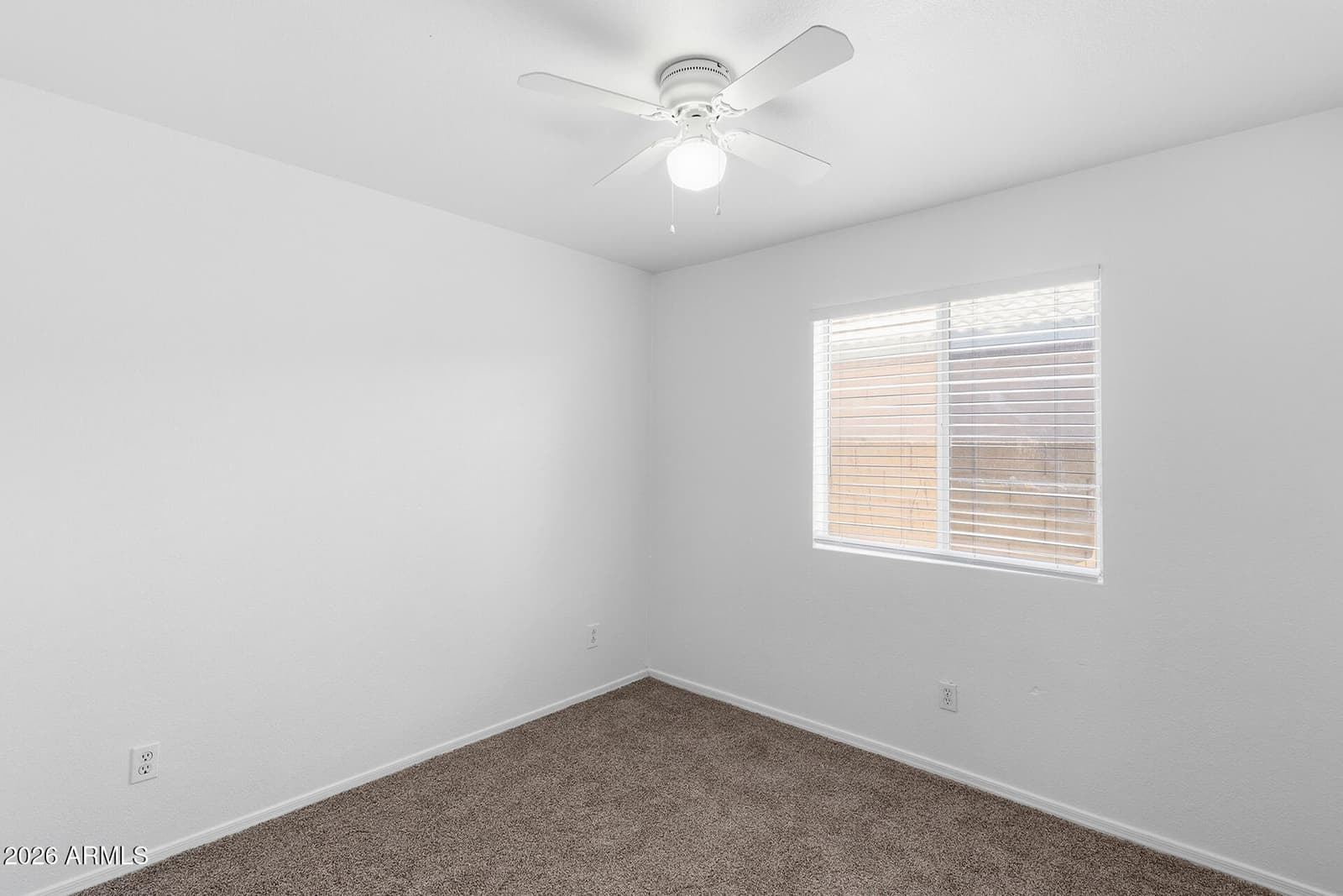 8950 W HOLLY Street, Phoenix, AZ 85037 — photo 11 of 31