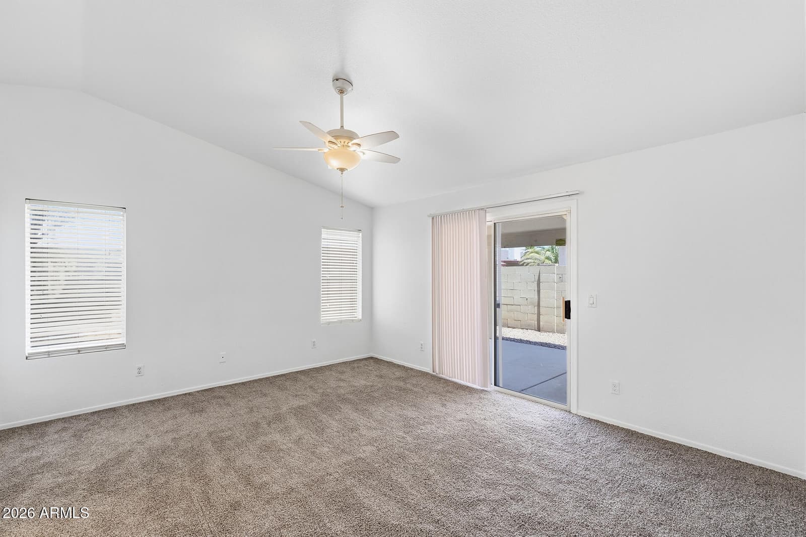 8950 W HOLLY Street, Phoenix, AZ 85037 — photo 15 of 31
