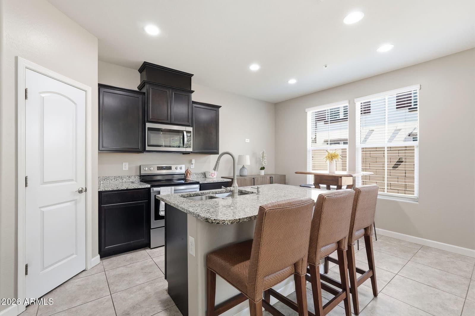 1255 N ARIZONA Avenue 1173, Chandler, AZ 85225 — photo 10 of 39