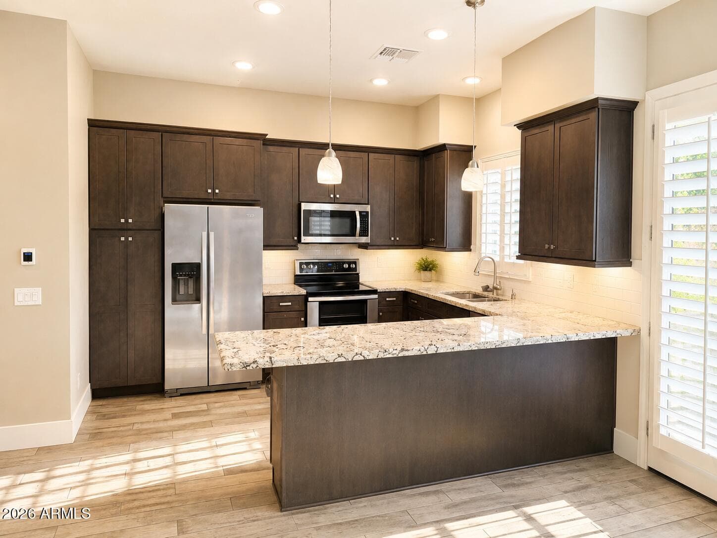 8965 N 8TH Drive, Phoenix, AZ 85021 — photo 1 of 4