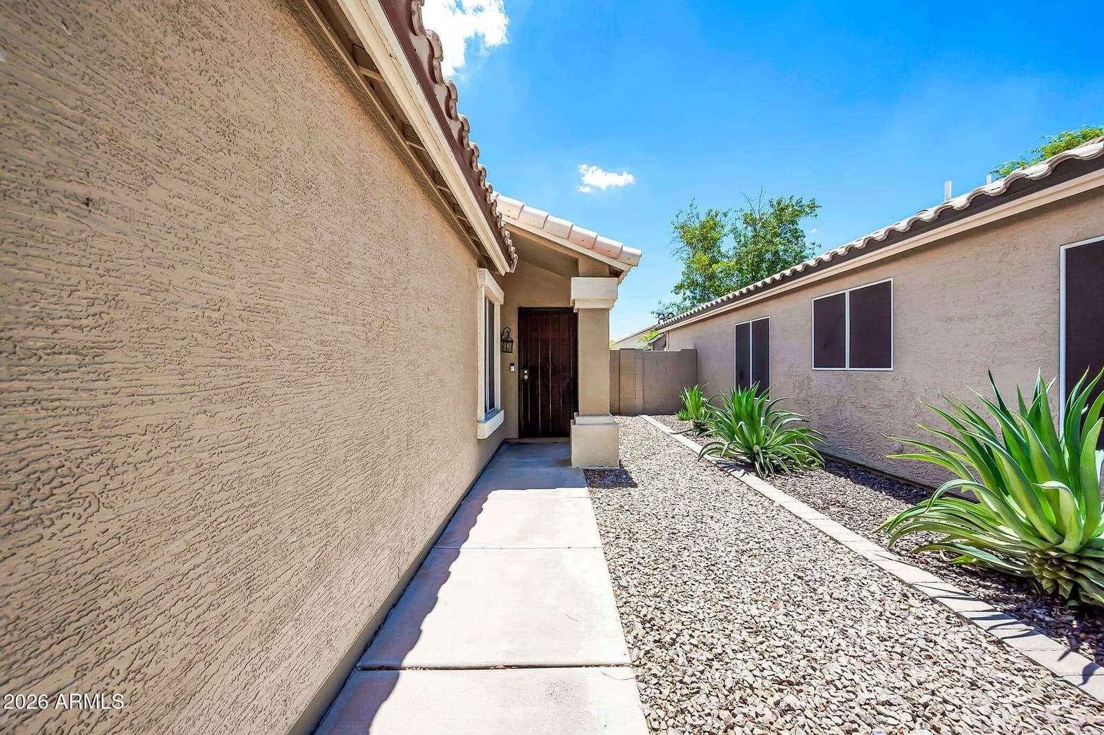 145 W Merrill Court, Gilbert, AZ 85233 — photo 3 of 37