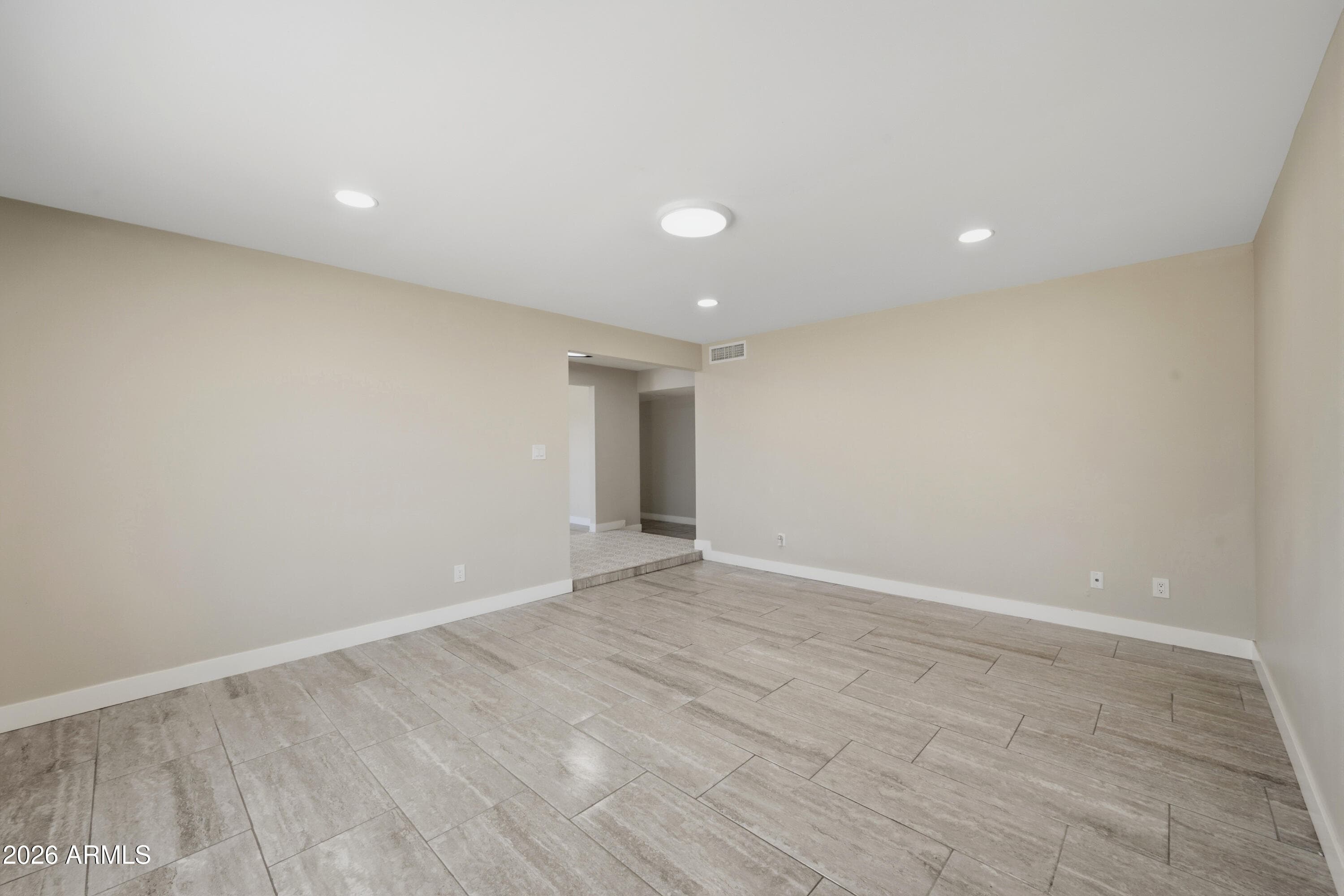 10020 N 52ND Drive, Glendale, AZ 85302 — photo 10 of 39