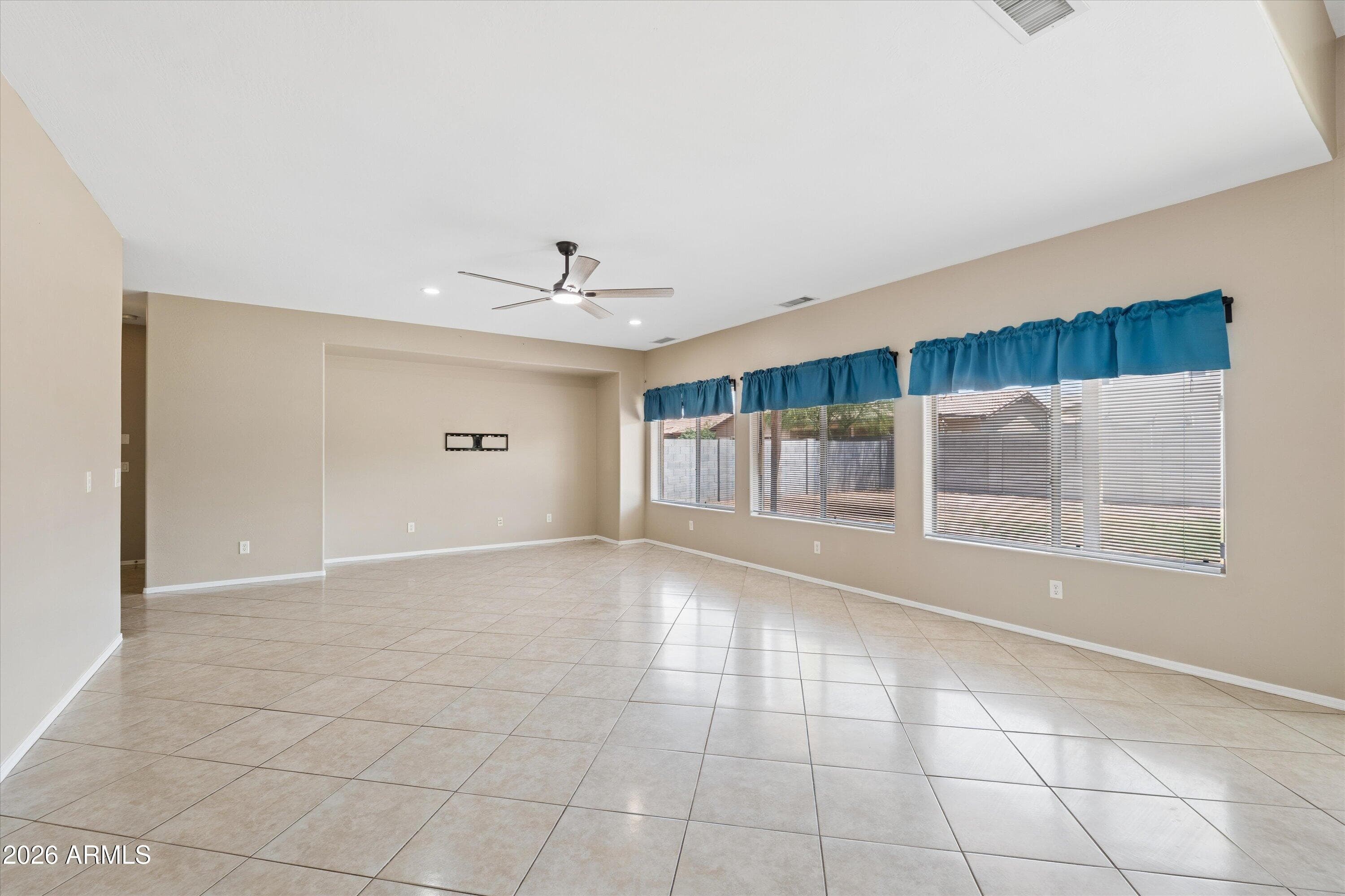 5115 W LA SALLE Street, Laveen, AZ 85339 — photo 10 of 37