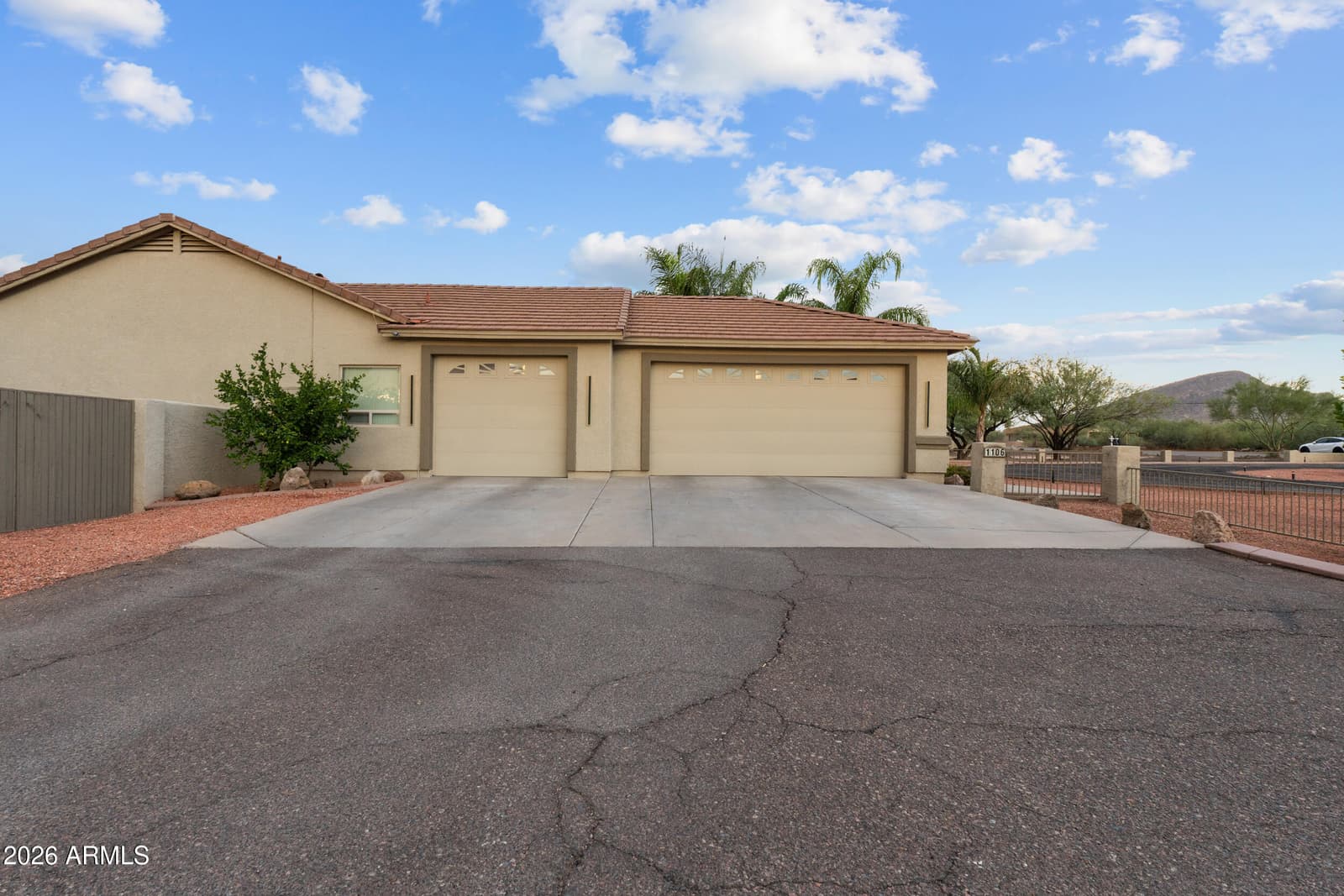 1106 E CIRCLE MOUNTAIN Road, New River, AZ 85087 — photo 6 of 68