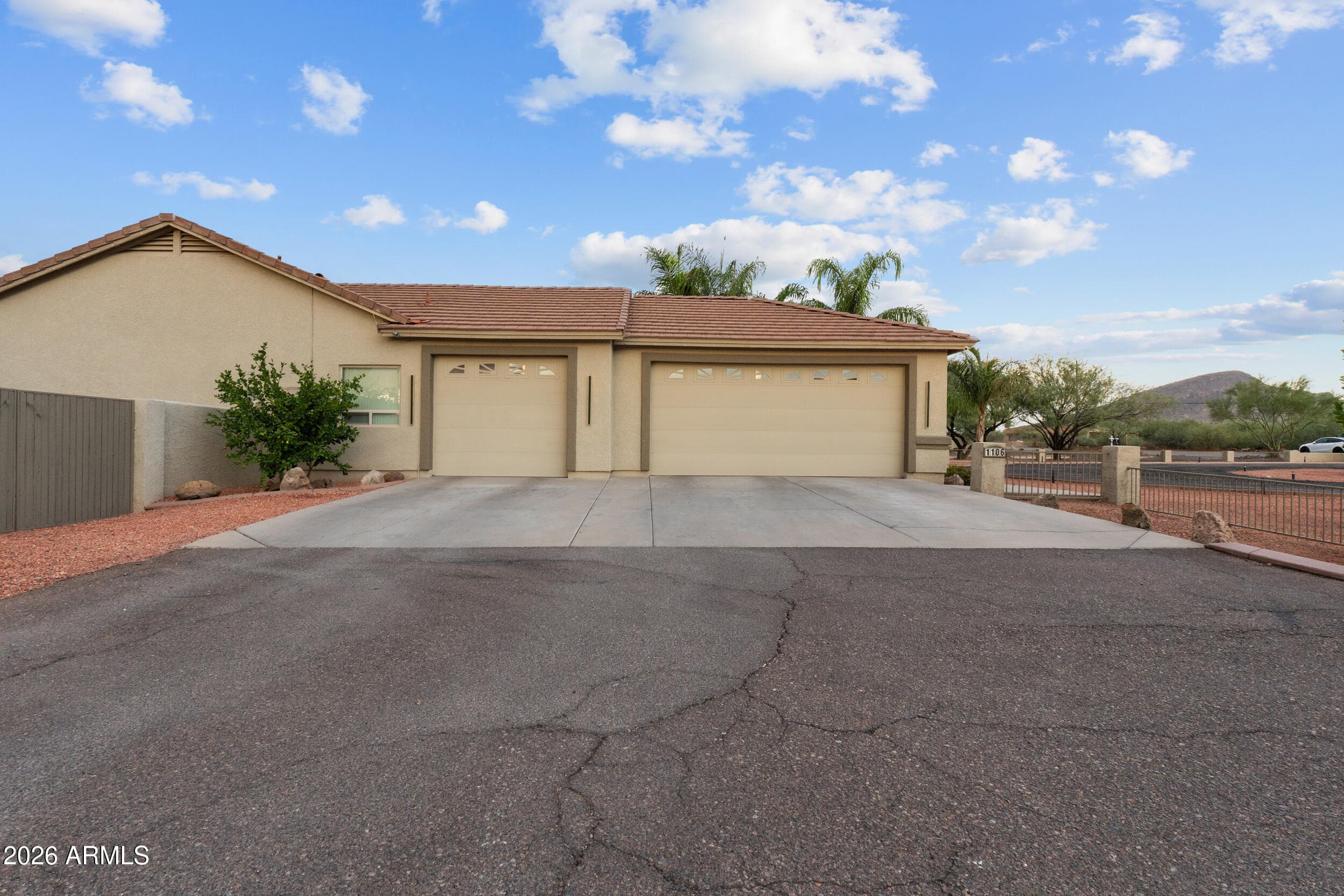 1106 E CIRCLE MOUNTAIN Road, New River, AZ 85087 — photo 6 of 68