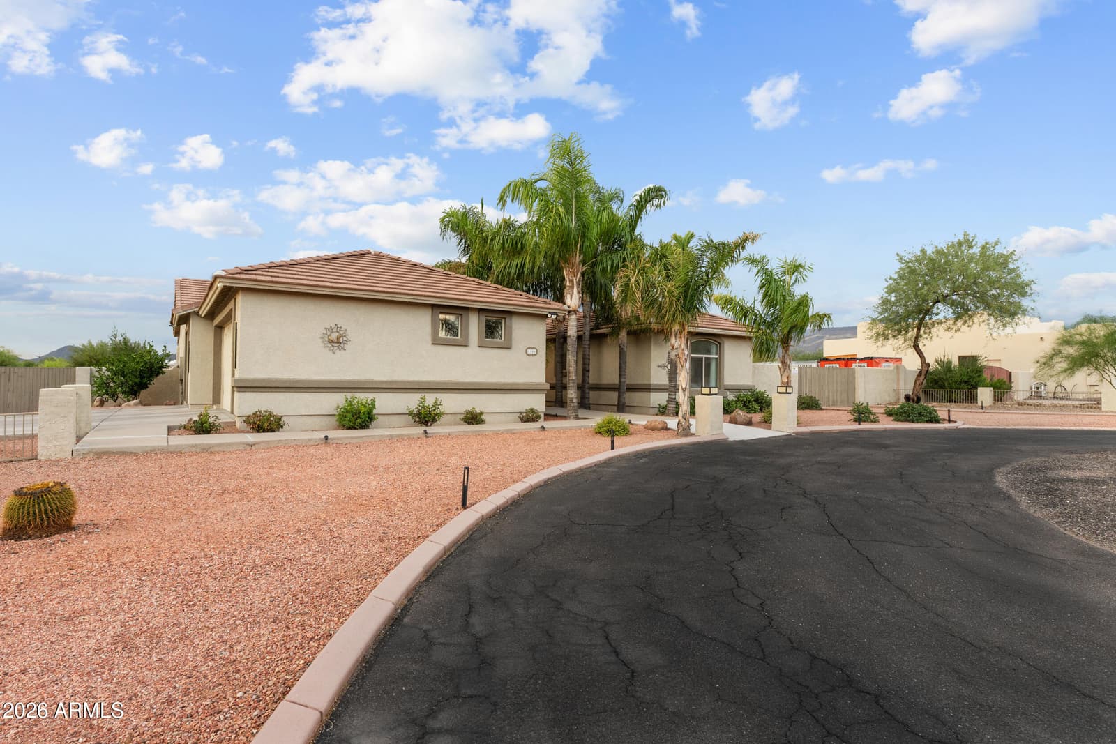 1106 E CIRCLE MOUNTAIN Road, New River, AZ 85087 — photo 5 of 68