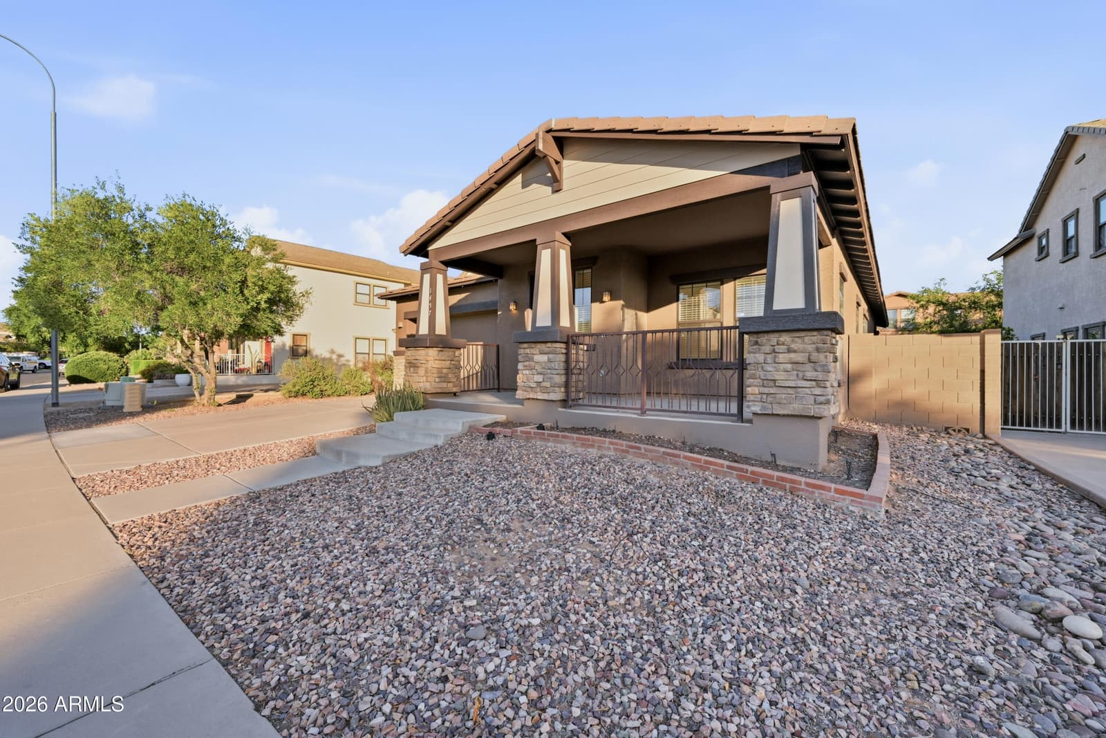 1457 W FLAMINGO Drive, Chandler, AZ 85286 — photo 7 of 33
