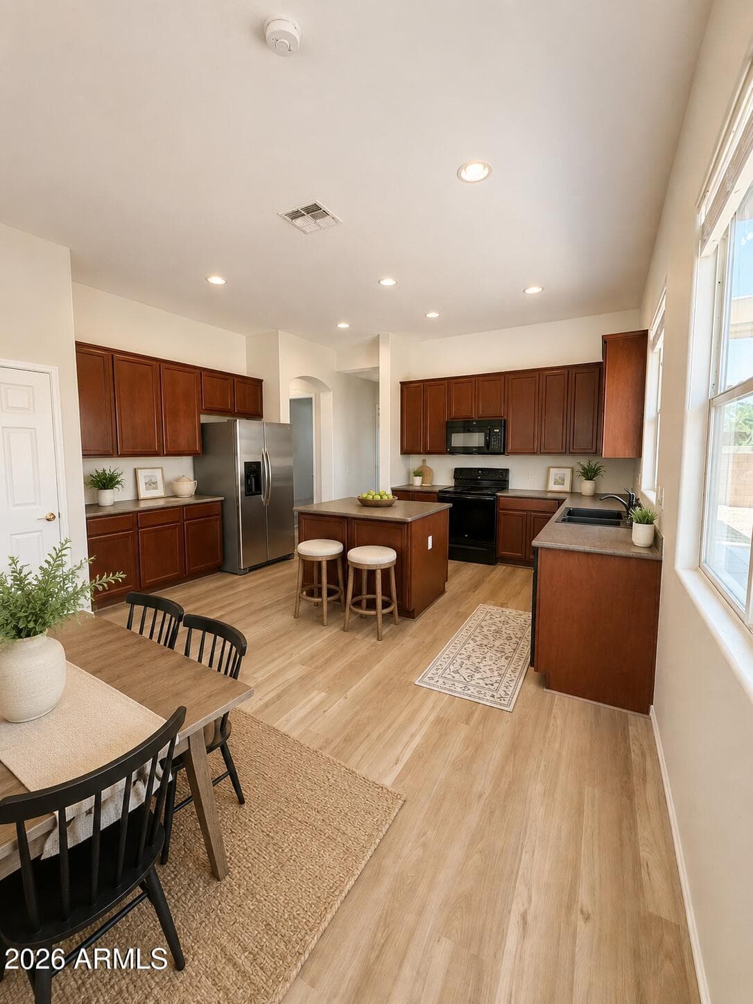2395 S WHETSTONE Place, Chandler, AZ 85286 — photo 10 of 17