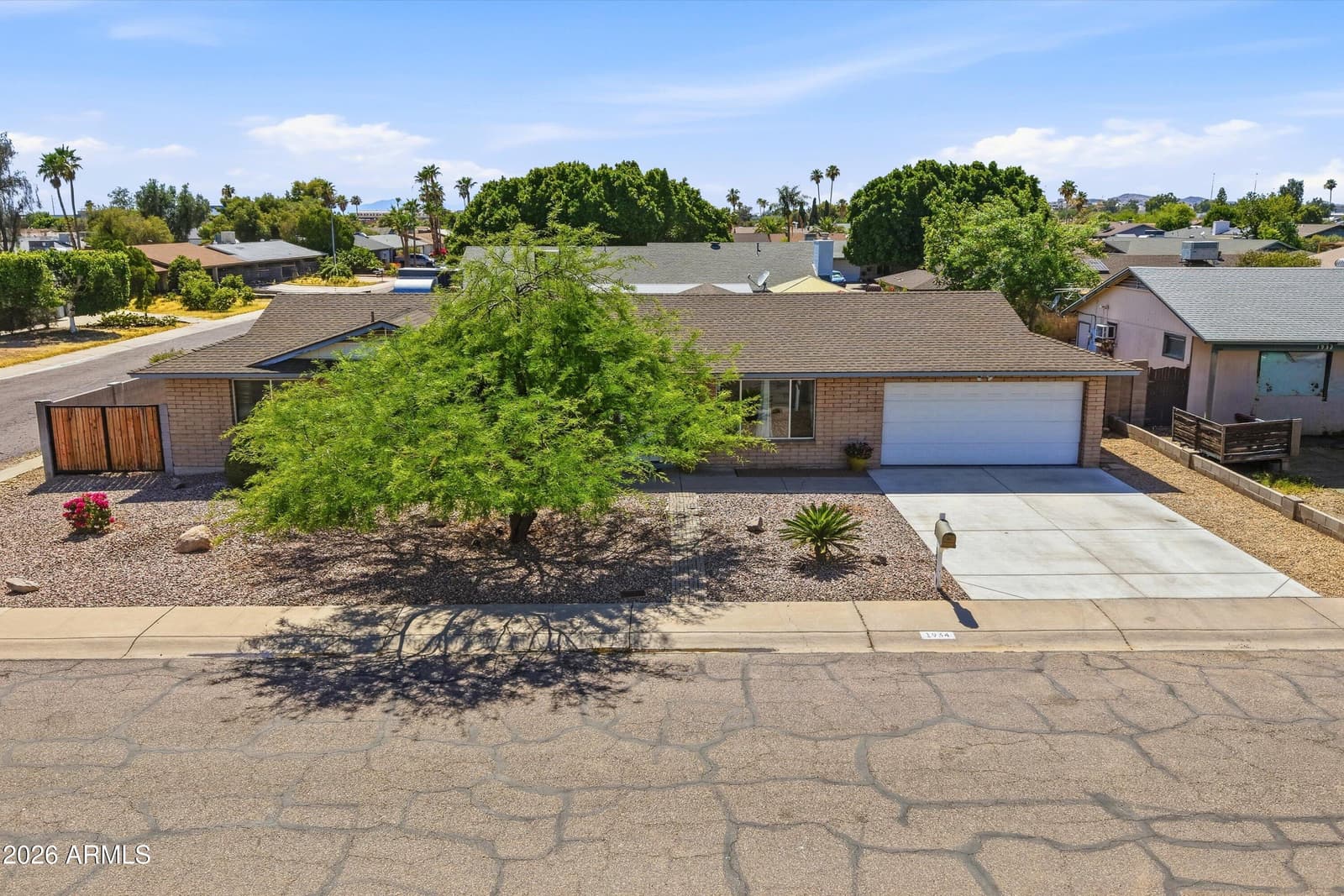 1934 W KRISTAL Way, Phoenix, AZ 85027 — photo 4 of 34